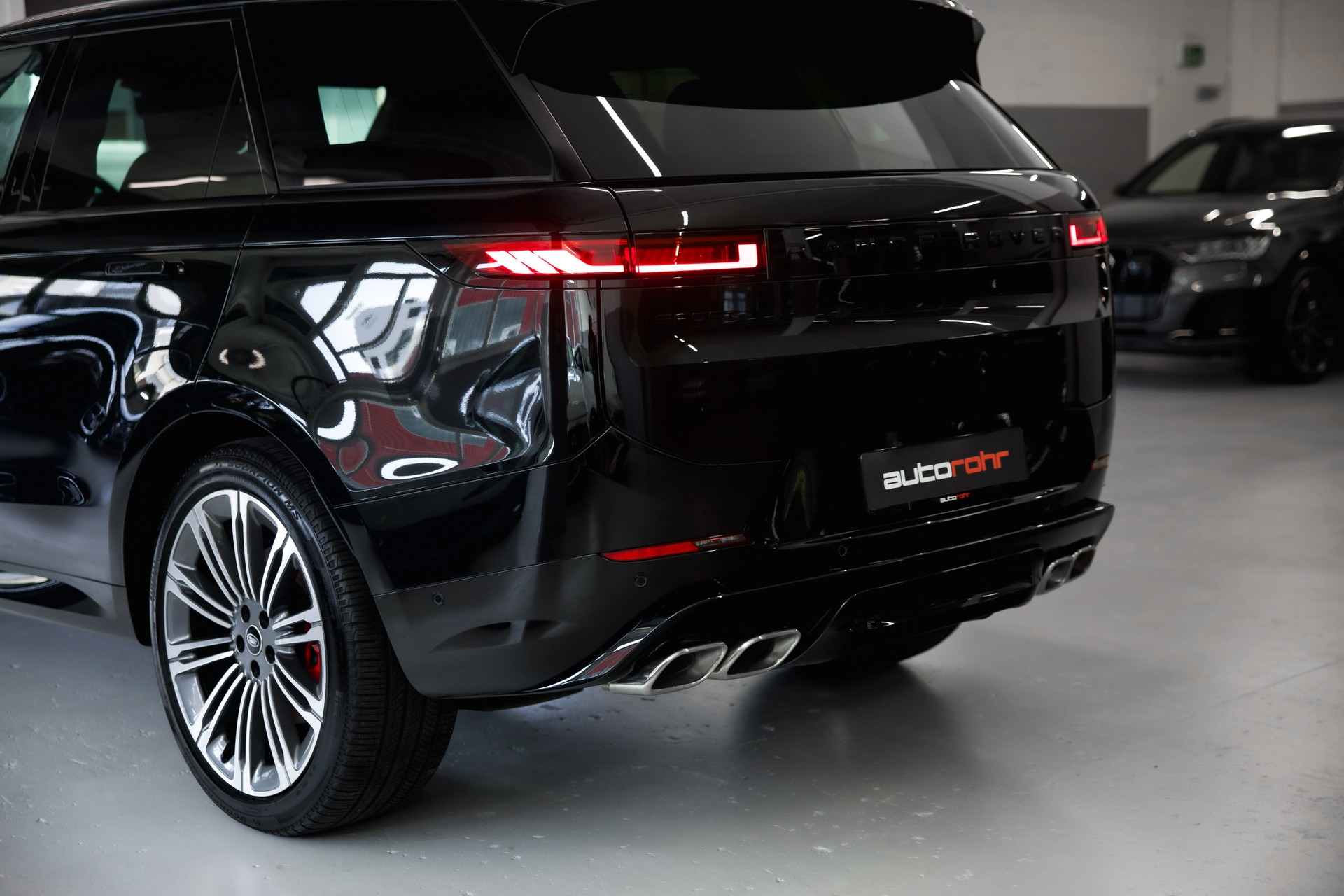 LAND ROVER Range Rover Sport P530 4.4 V8 Autobiography Automatic-image-13