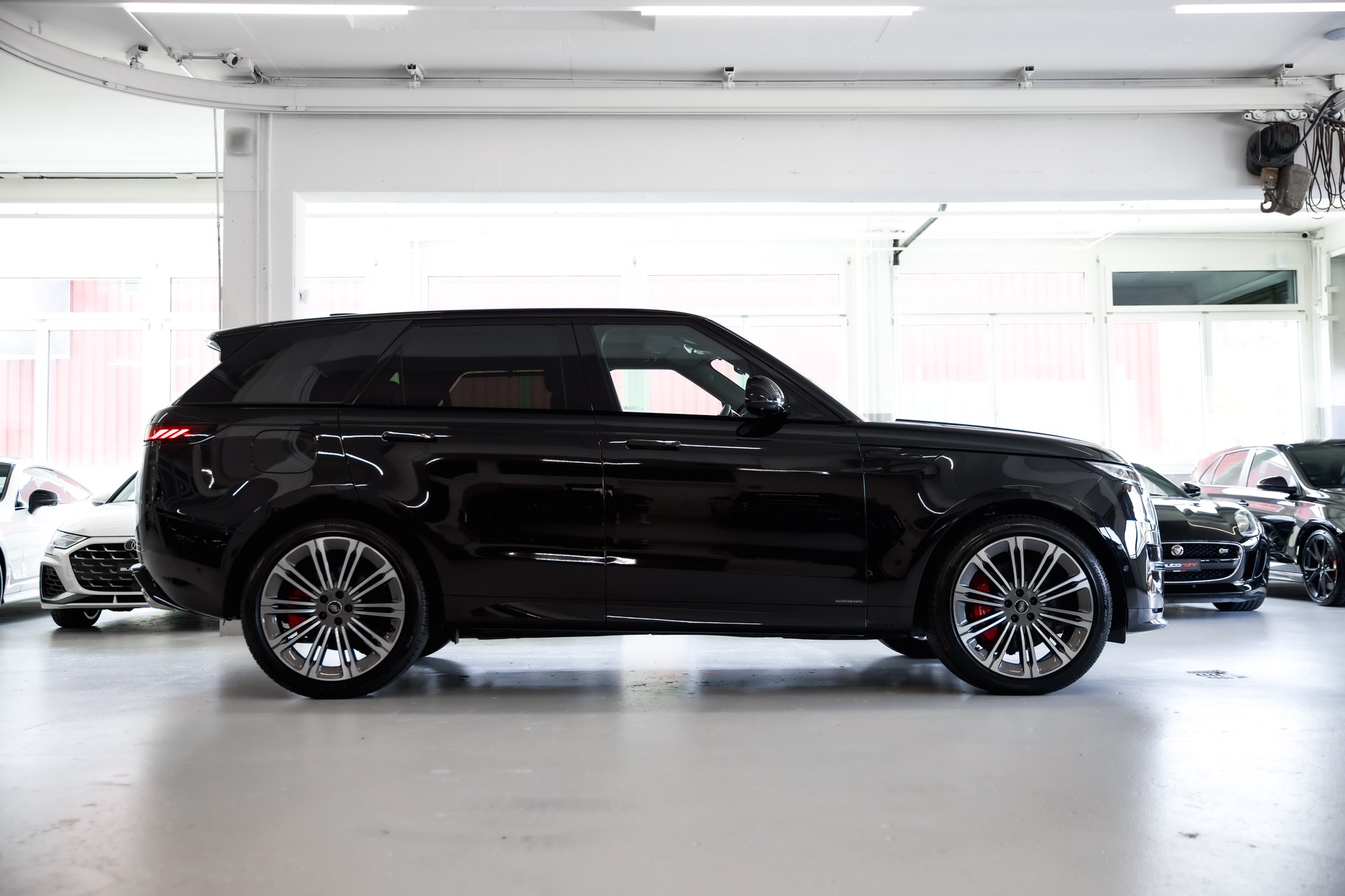 LAND ROVER Range Rover Sport P530 4.4 V8 Autobiography Automatic-image-3