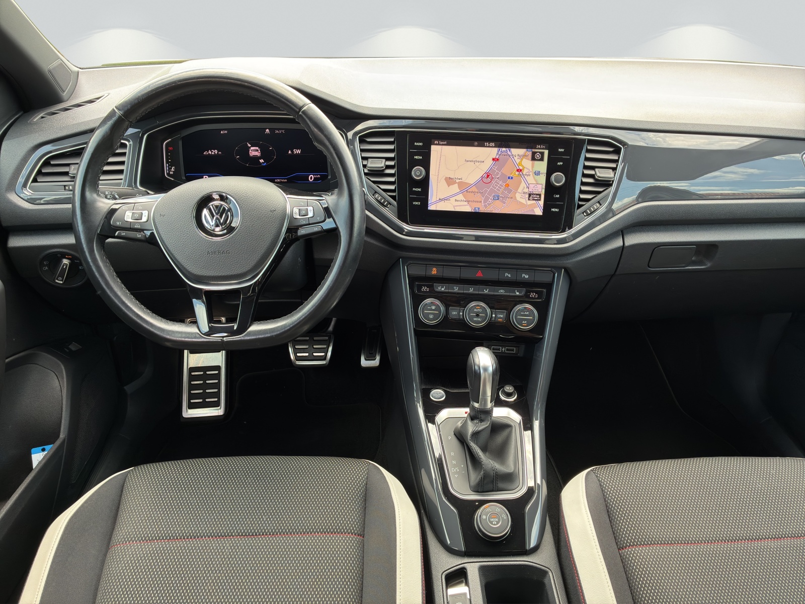 VW T-Roc 2.0 TSI Sport DSG 4Motion-image-6