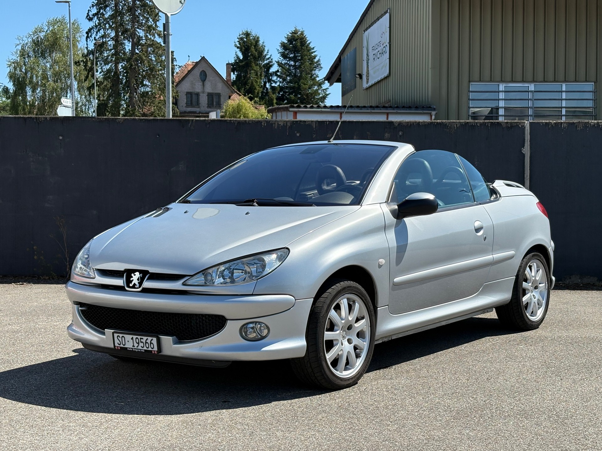 PEUGEOT 206 CC 2.0 Cabriolet-image-0