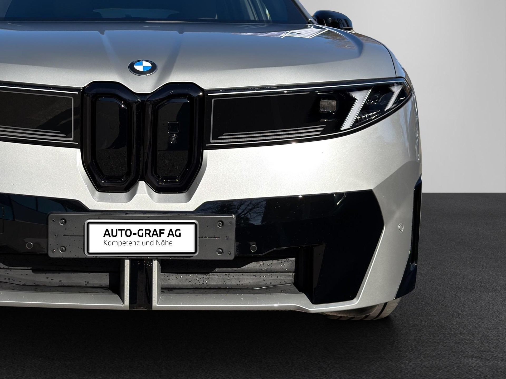 BMW iX3 50 xDrive M Sport Pro-image-8