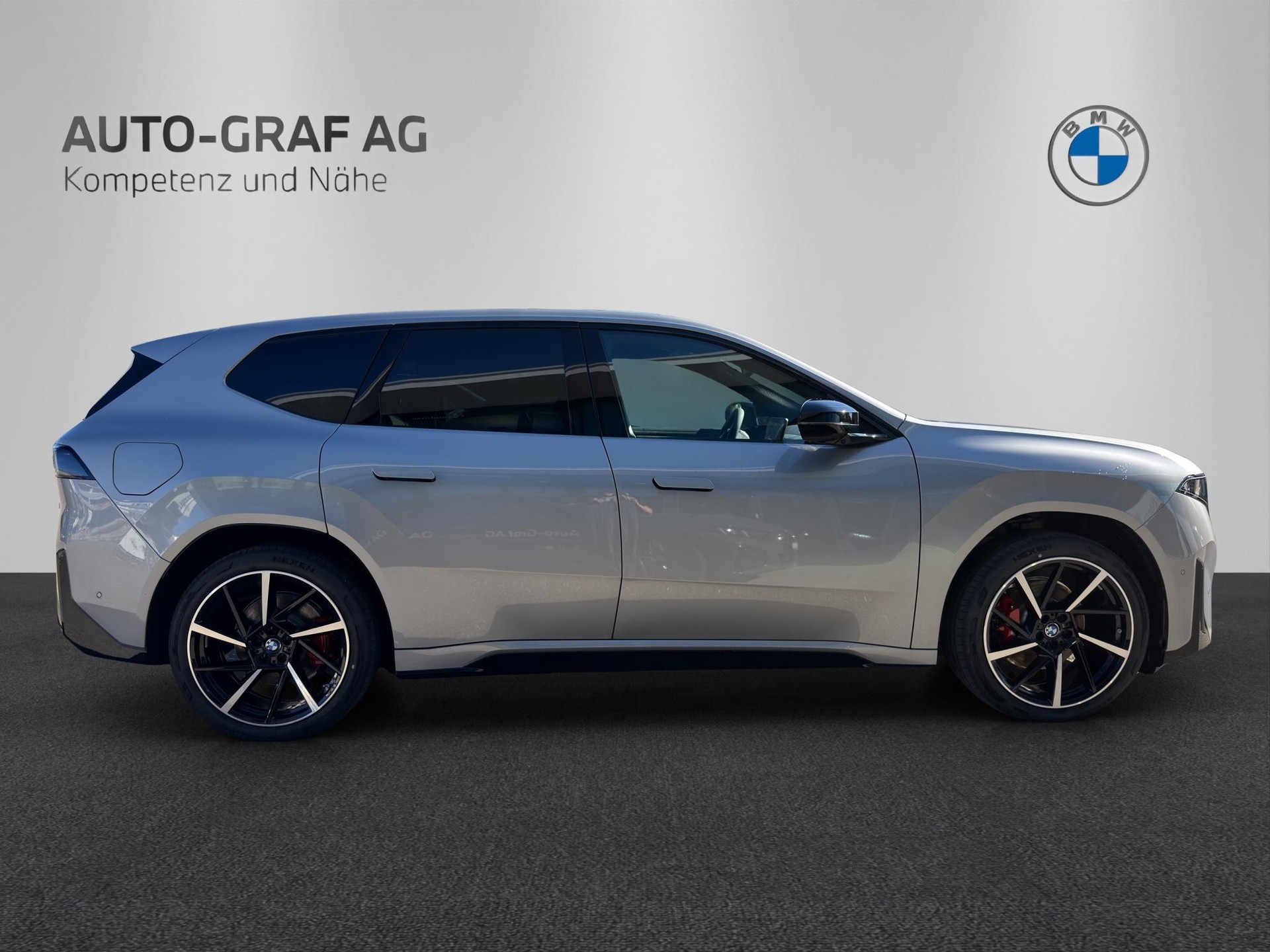 BMW iX3 50 xDrive M Sport Pro-image-5