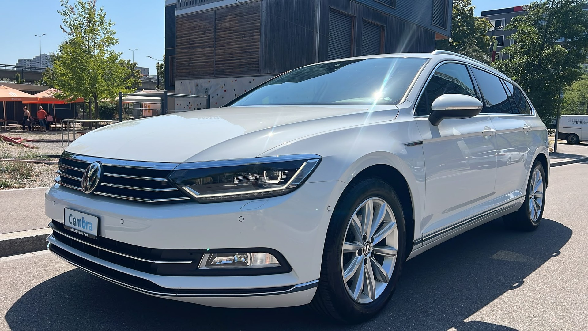 VW Passat Variant 2.0 TDI BMT Highline DSG 4Motion-image-0
