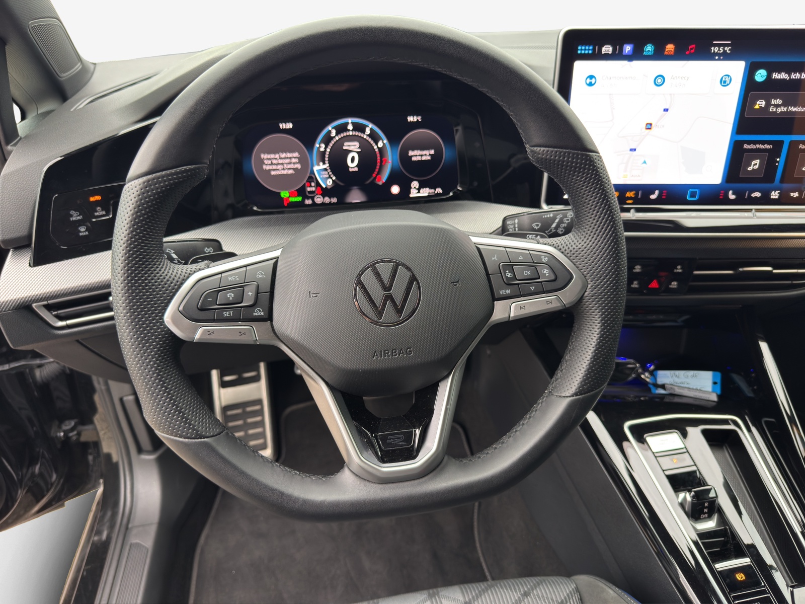 VW Golf 1.5 e TSI mHEV R-Line DSG-image-9