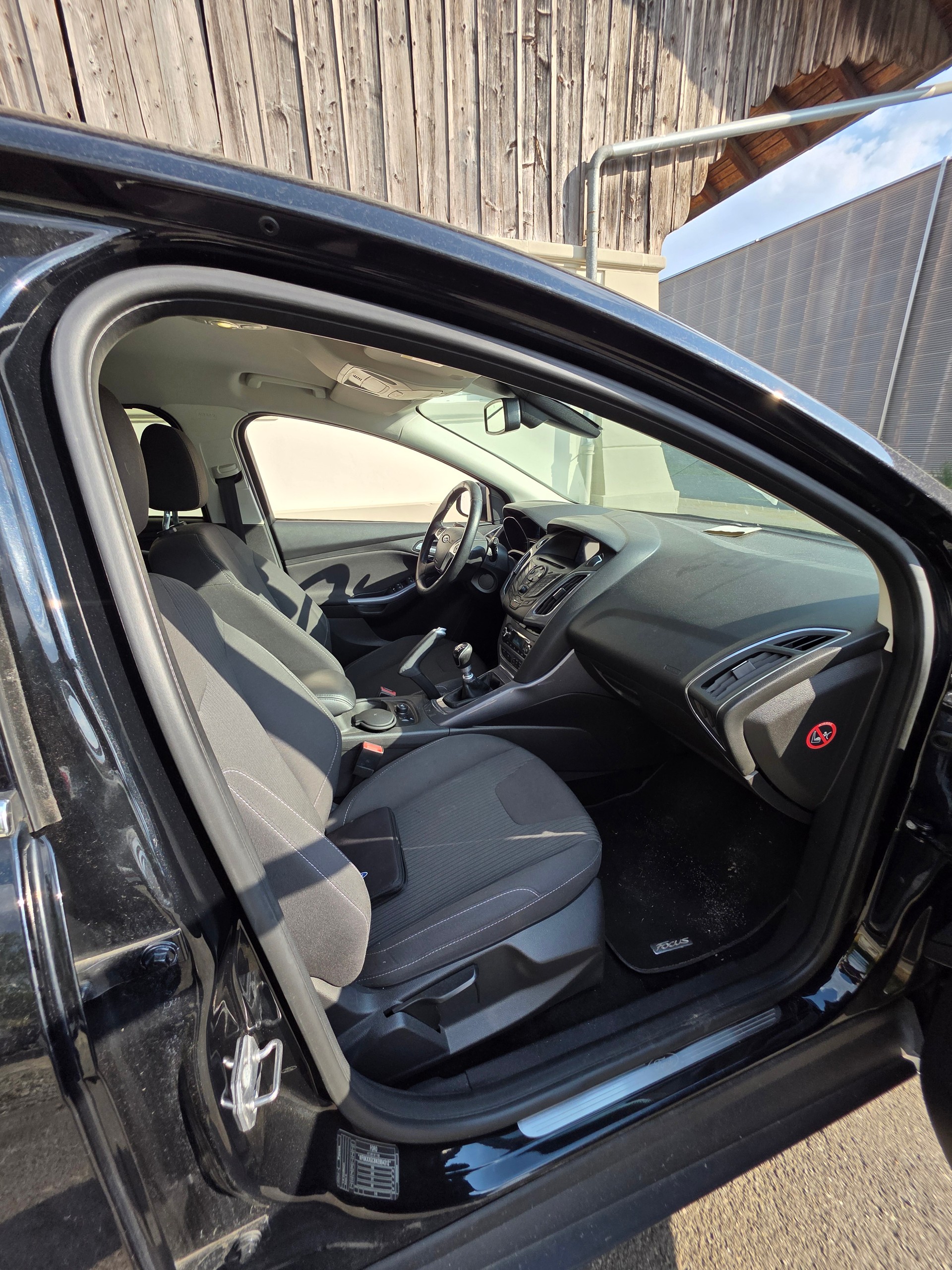 FORD Focus 1.6 SCTi Trend-image-5