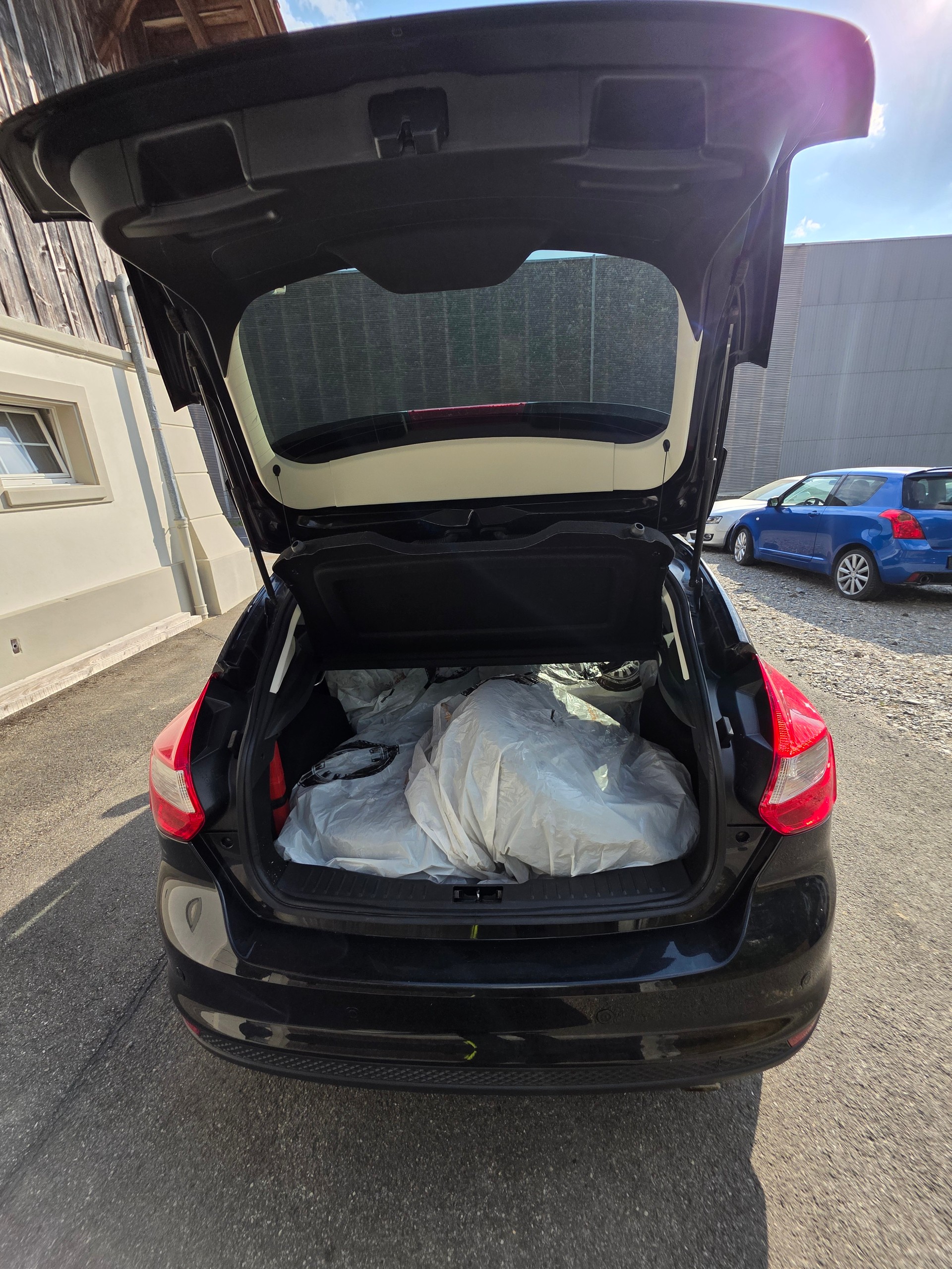 FORD Focus 1.6 SCTi Trend-image-4