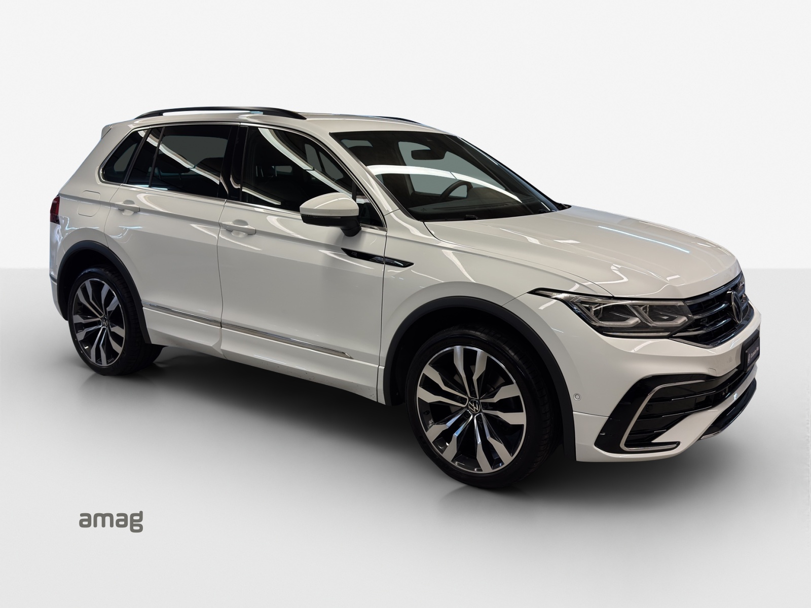 VW Tiguan 2.0TSI R-Line 4Motion DSG-image-5