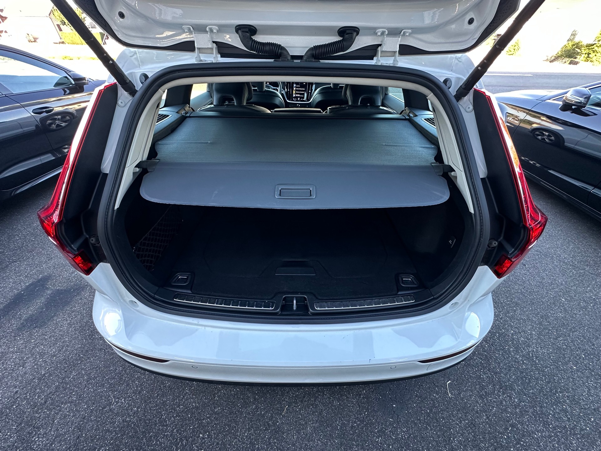 VOLVO V60 Cross Country B4 Mild Hybrid Core AWD Geartronic / Gratis-Service bis 150'000Km-image-11