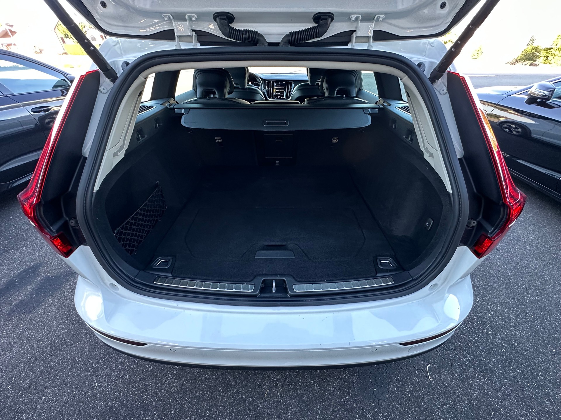 VOLVO V60 Cross Country B4 Mild Hybrid Core AWD Geartronic / Gratis-Service bis 150'000Km-image-10