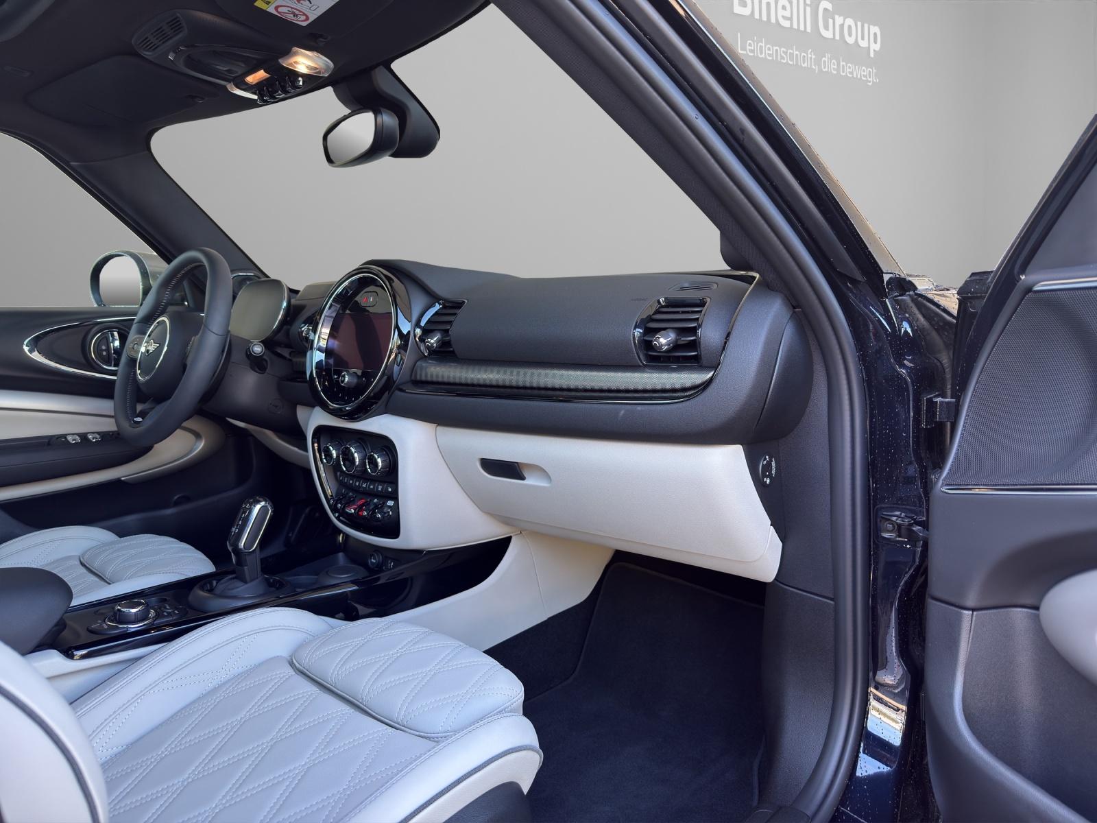 MINI Clubman F54 2.0i Cooper S ALL4-image-21