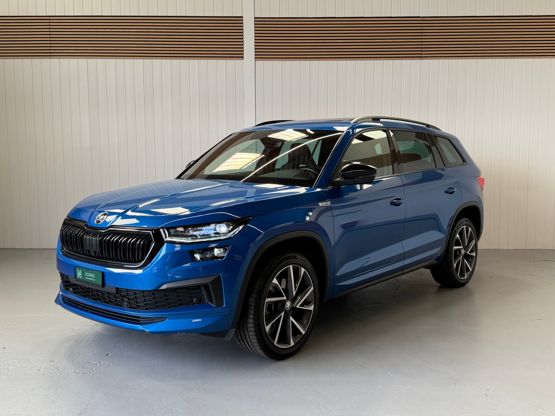 SKODA Kodiaq 2.0 TDI CR SportLine 4x4 DSG AHK frisch ab Service & MFK-image-0