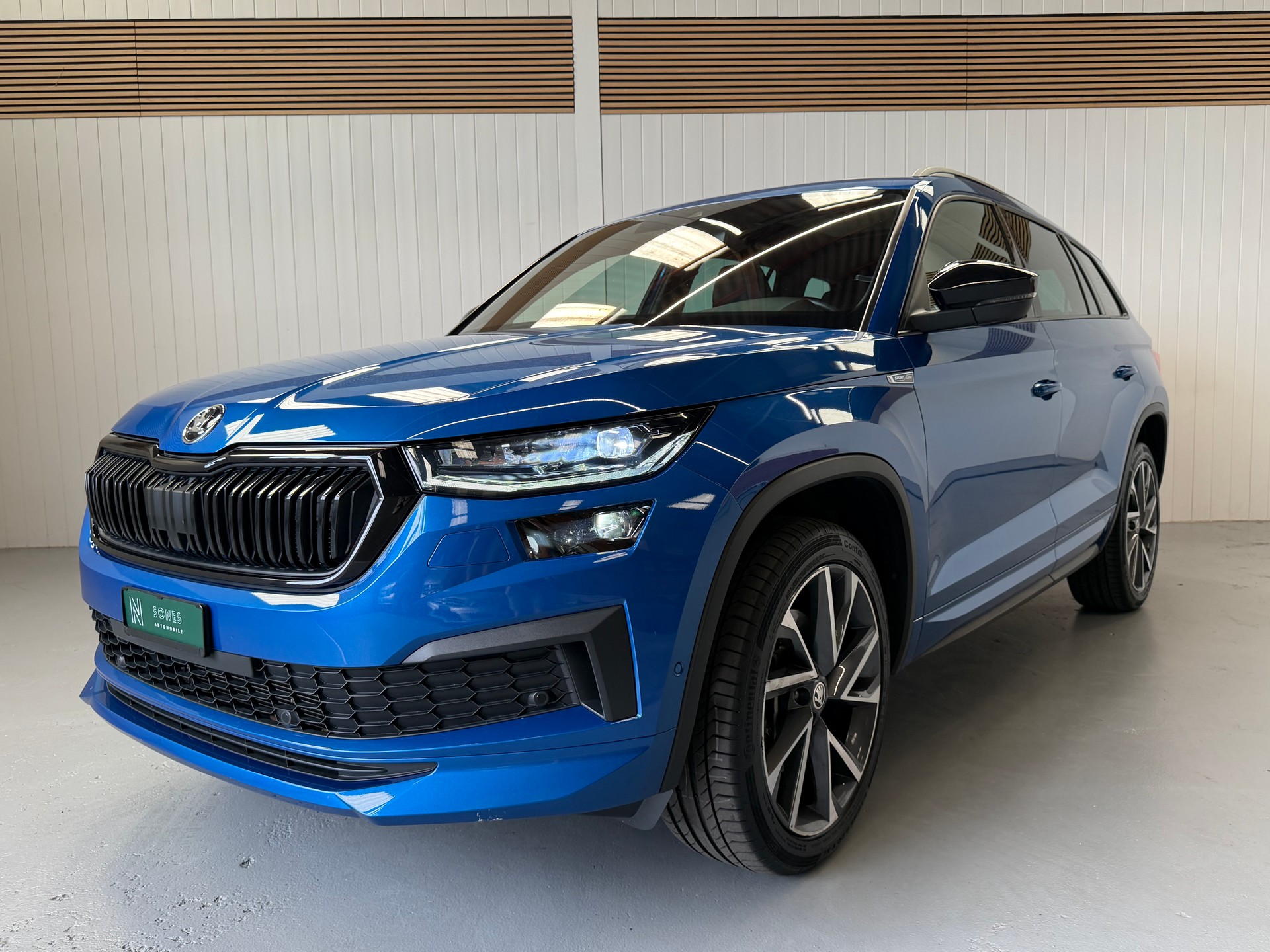 SKODA Kodiaq 2.0 TDI CR SportLine 4x4 DSG AHK frisch ab Service & MFK-image-23