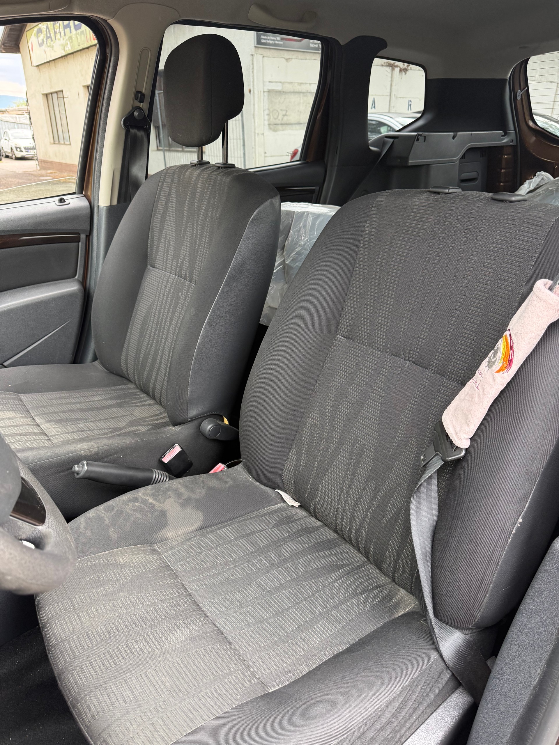 DACIA Duster 1.6 Ambiance 4x2-image-10