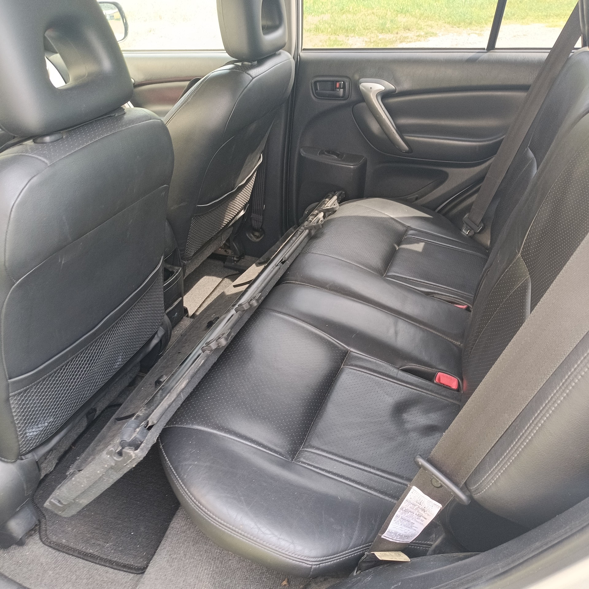 TOYOTA RAV-4 2.0 D4D Linea Terra-image-4