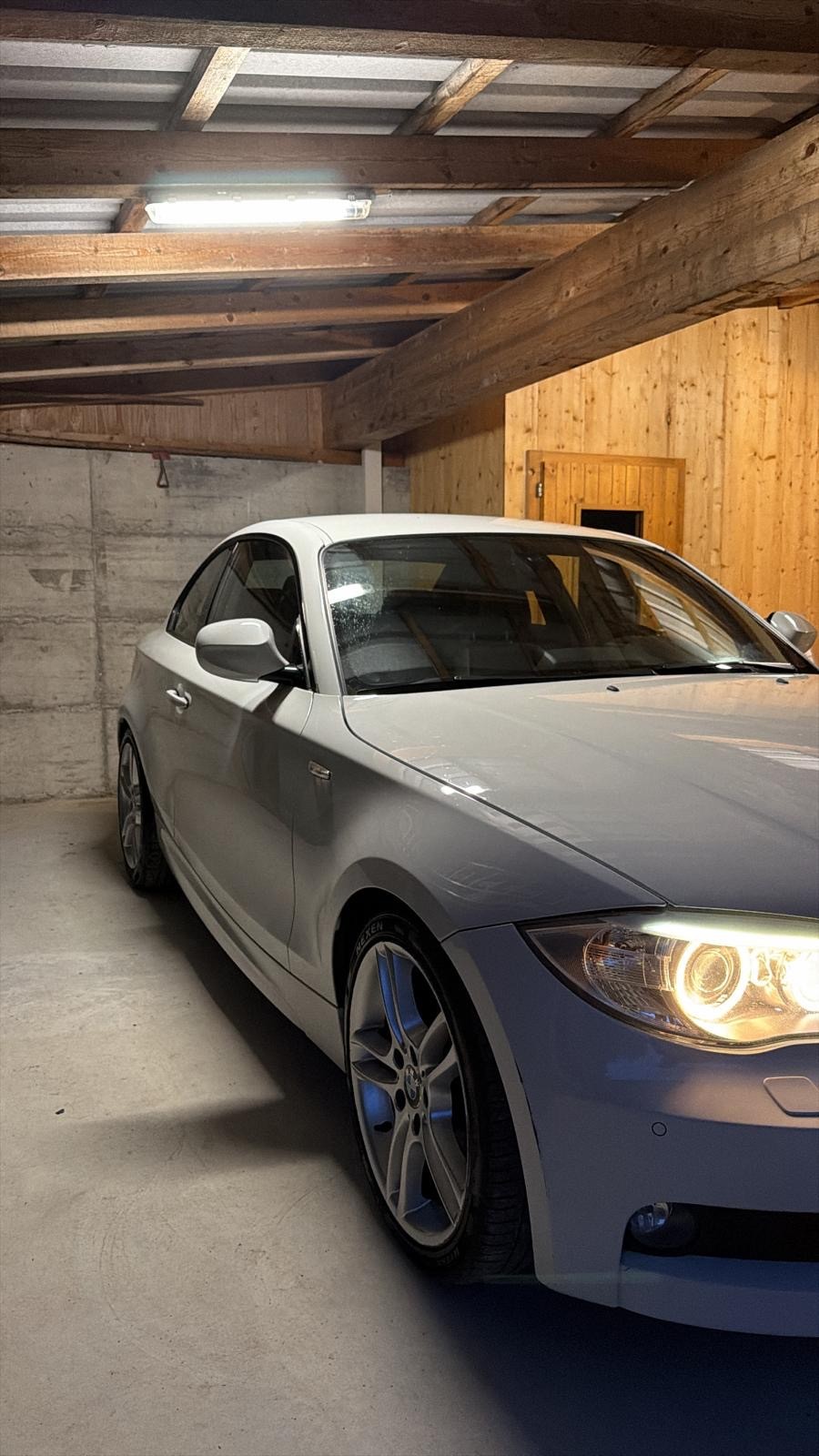 BMW 125i Coupé Steptronic-image-1