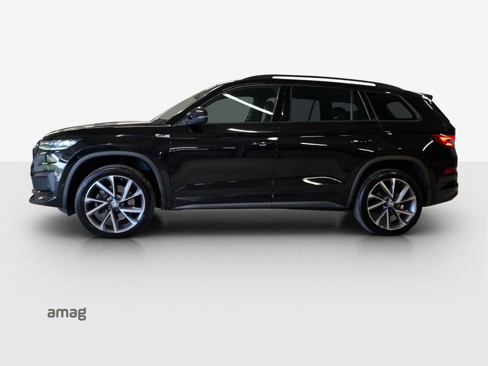SKODA Kodiaq 2.0 TSI 4x4 SportLine-image-1