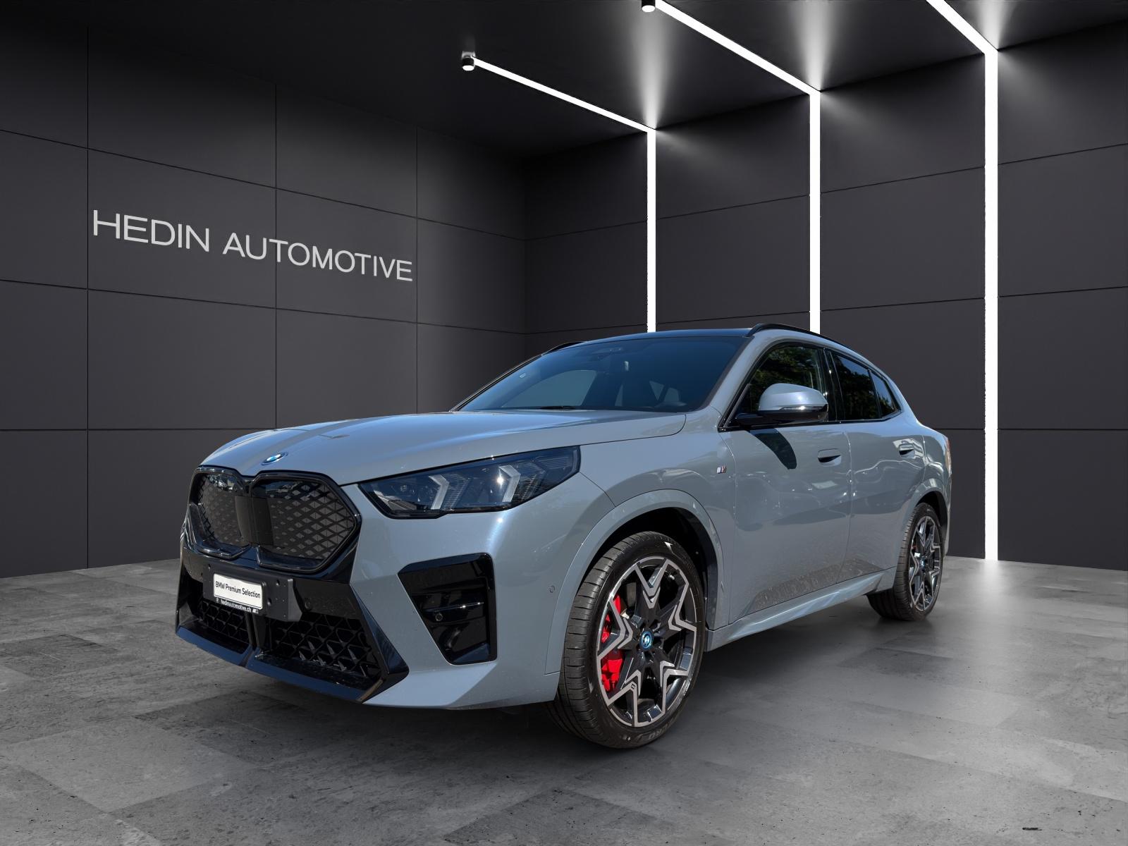 BMW iX2 30 xDrive-image-0