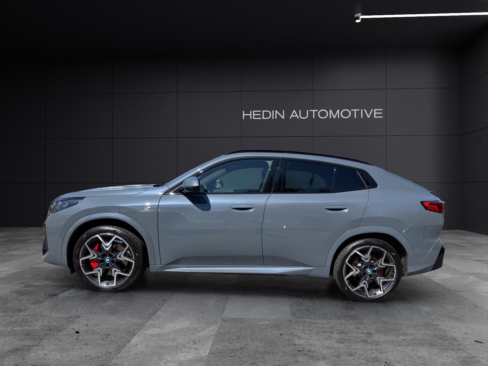 BMW iX2 30 xDrive-image-3