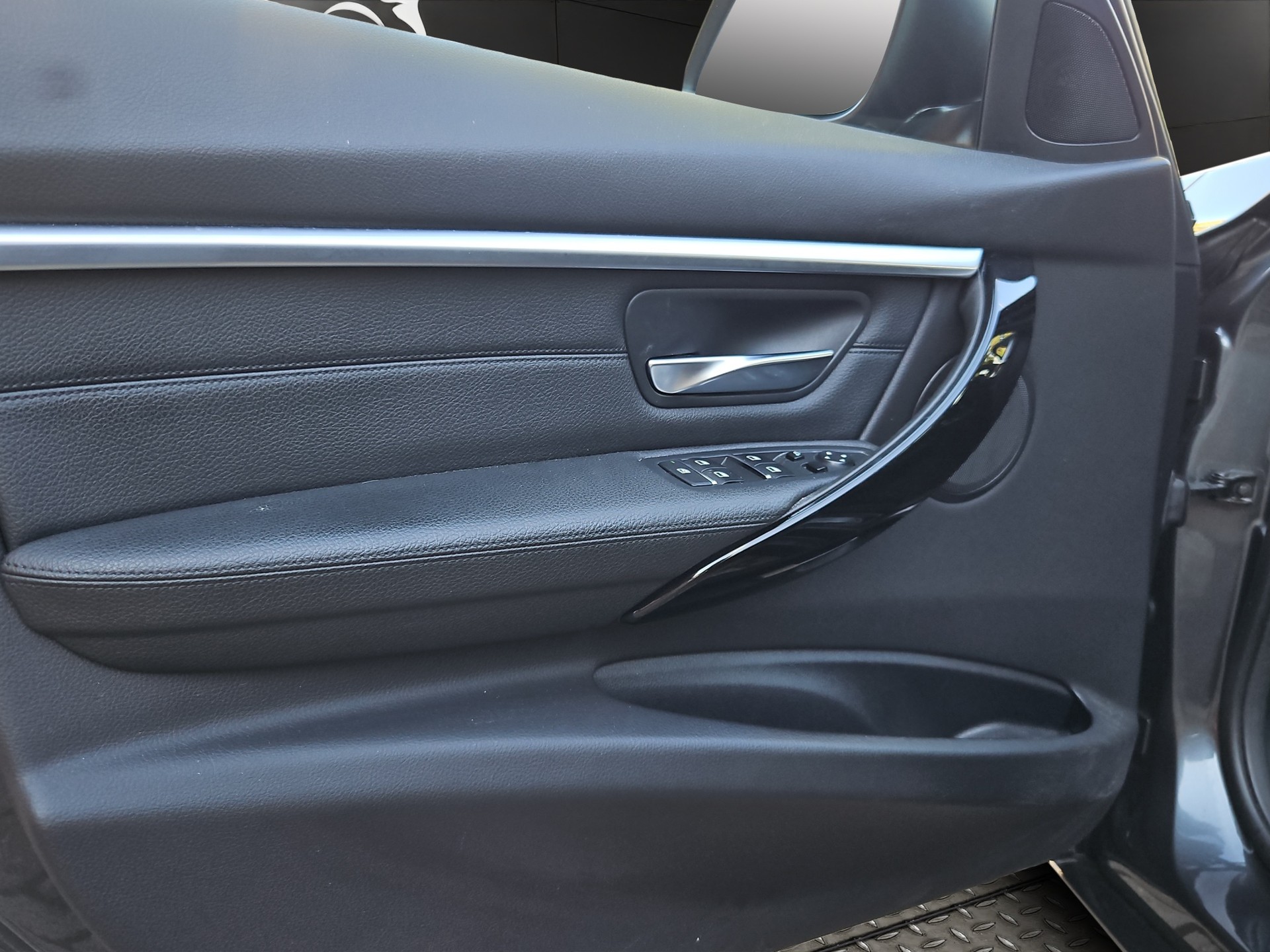 BMW 340i xDrive Touring Steptronic-image-10