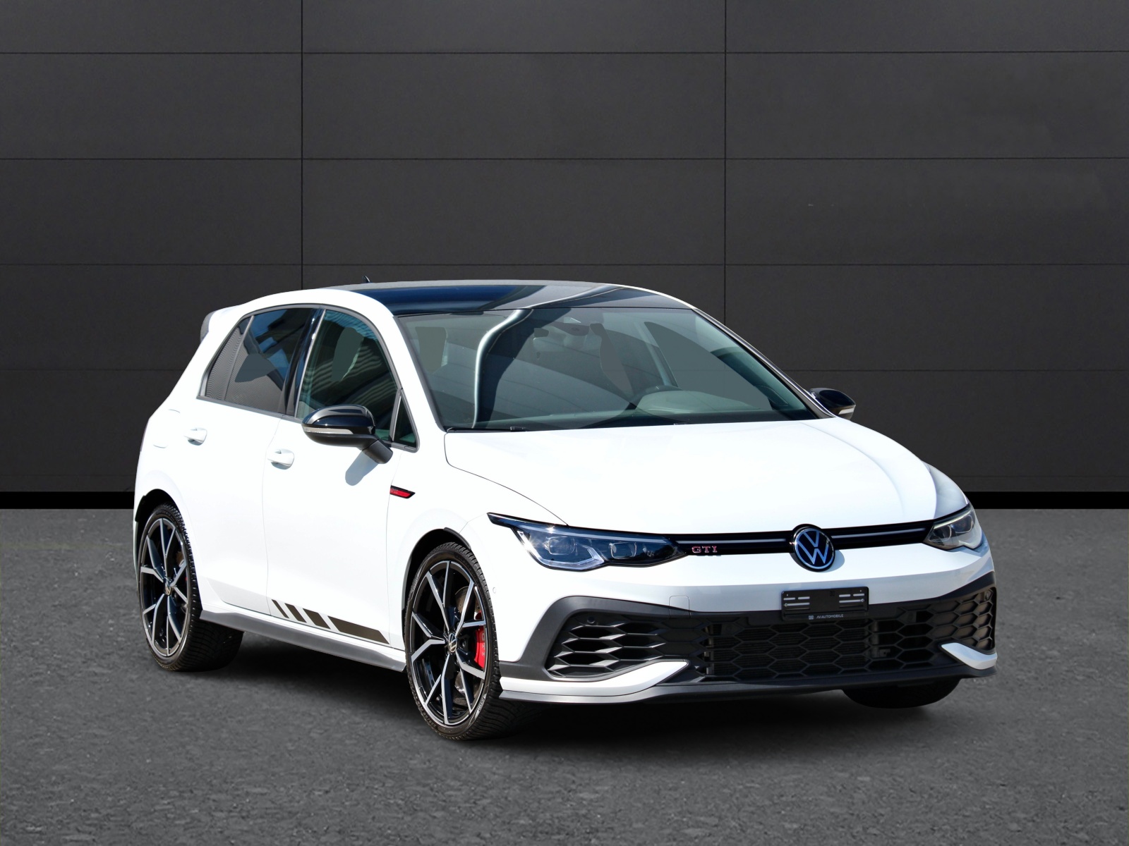 VW Golf 2.0 TSI GTI CLUBSPORT - EDITION DSG 300PS °TOP-Ausstattung °Black & White Package ° MJ. 2024-image-7