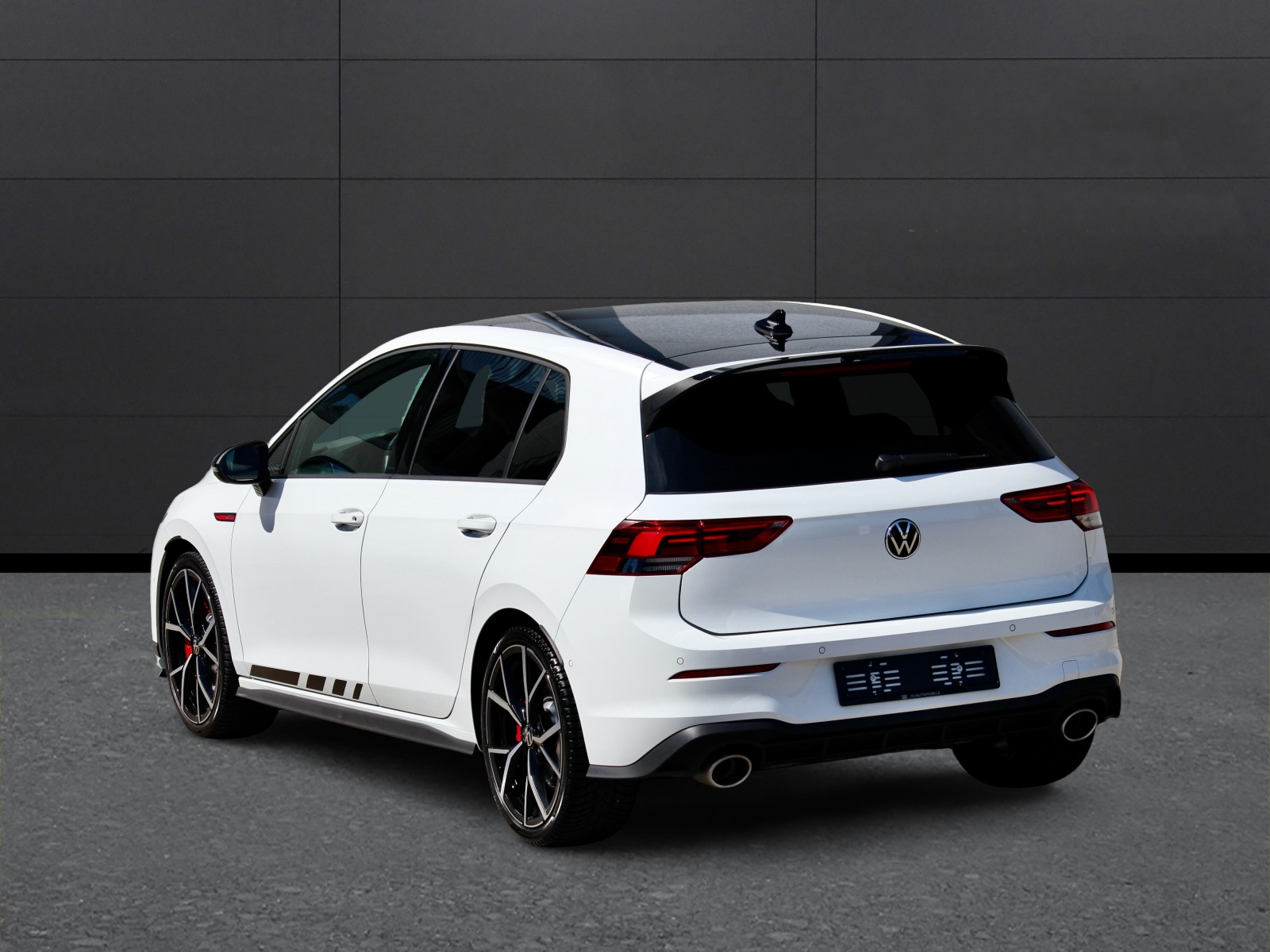 VW Golf 2.0 TSI GTI CLUBSPORT - EDITION DSG 300PS °TOP-Ausstattung °Black & White Package ° MJ. 2024-image-9
