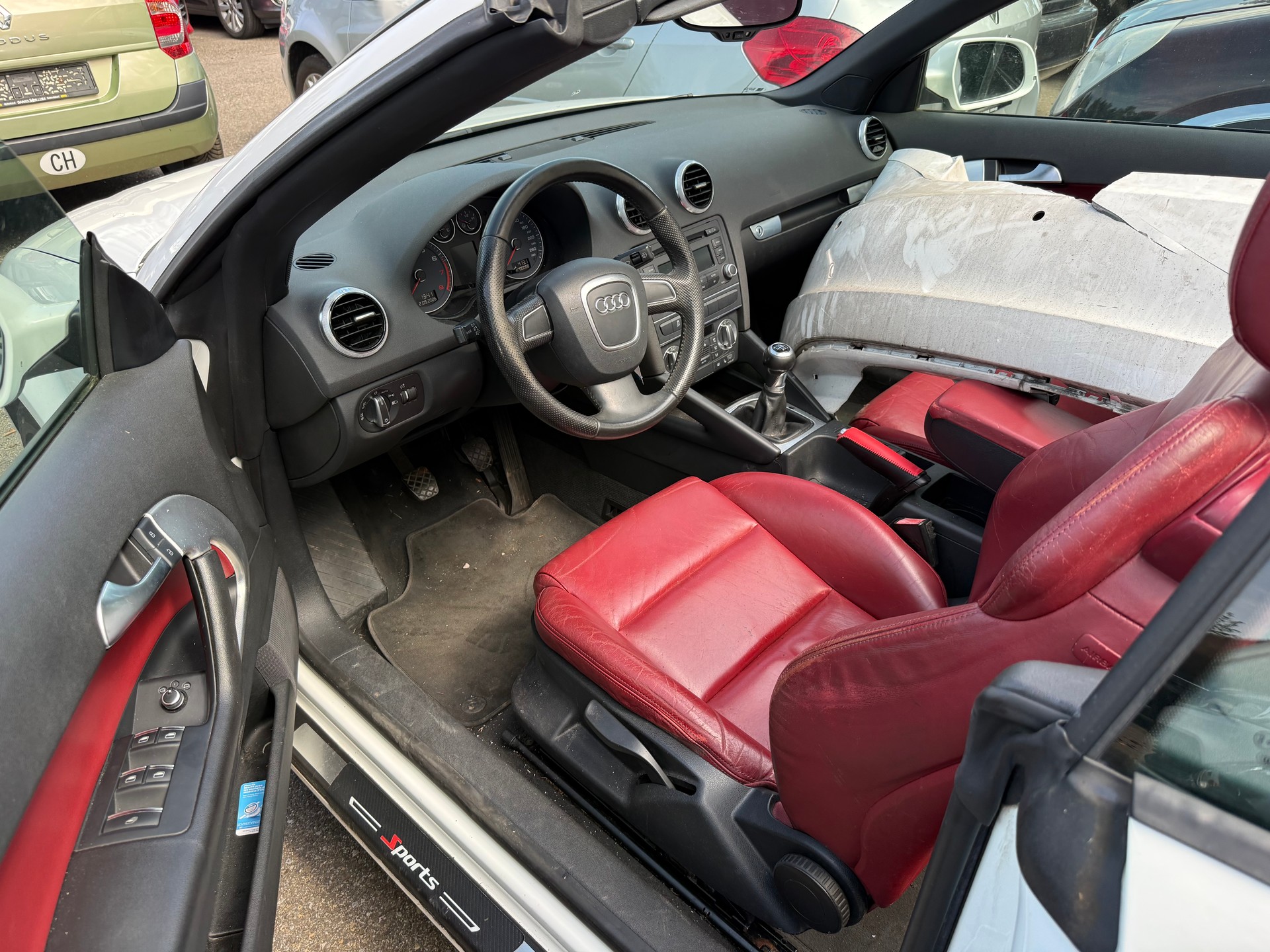 AUDI A3 Cabriolet 1.8 TFSI Style-image-9