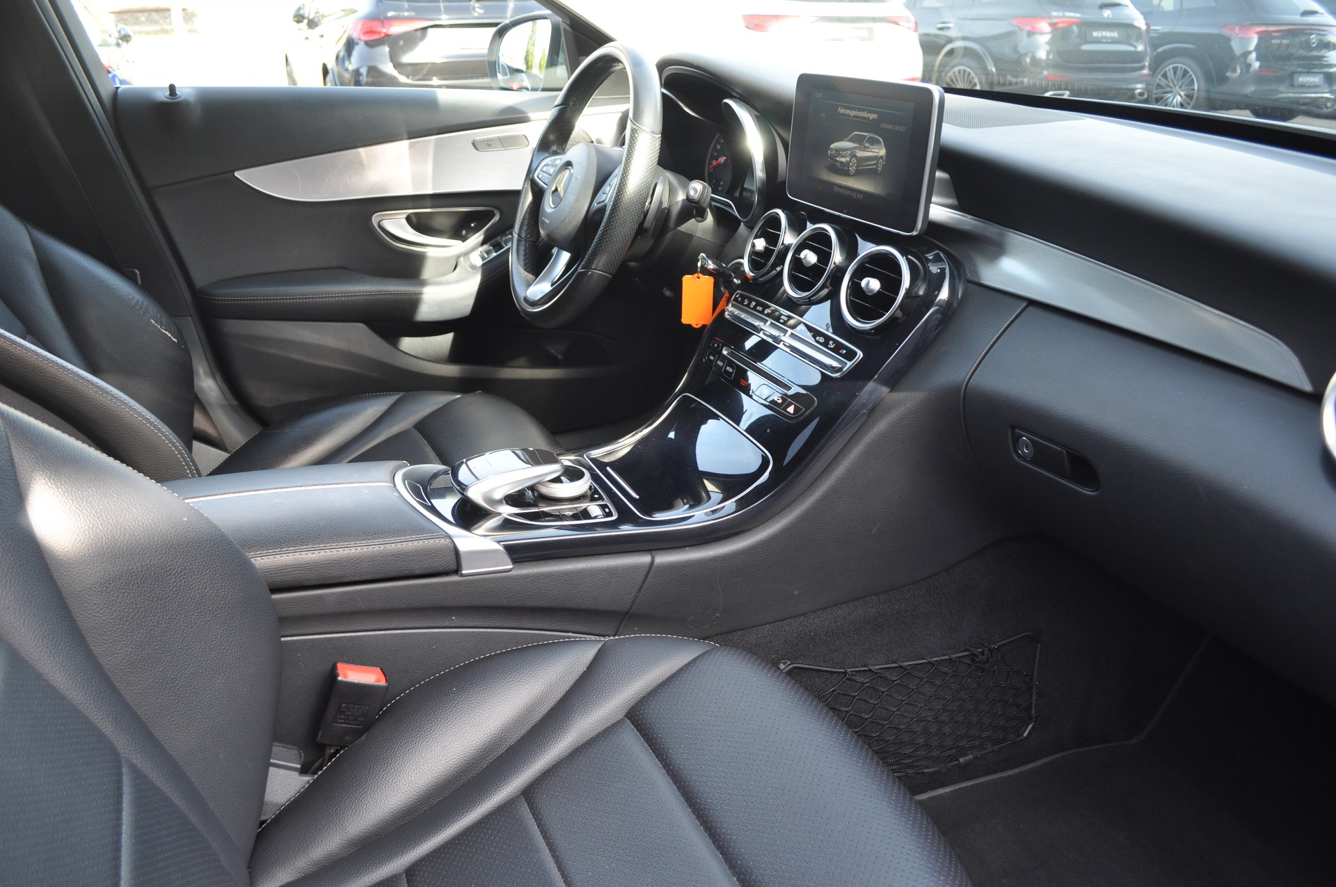 MERCEDES-BENZ C 250 d 4Matic Avantgarde-image-8
