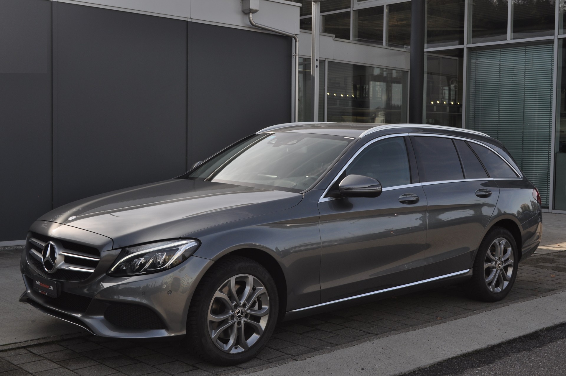 MERCEDES-BENZ C 250 d 4Matic Avantgarde-image-1