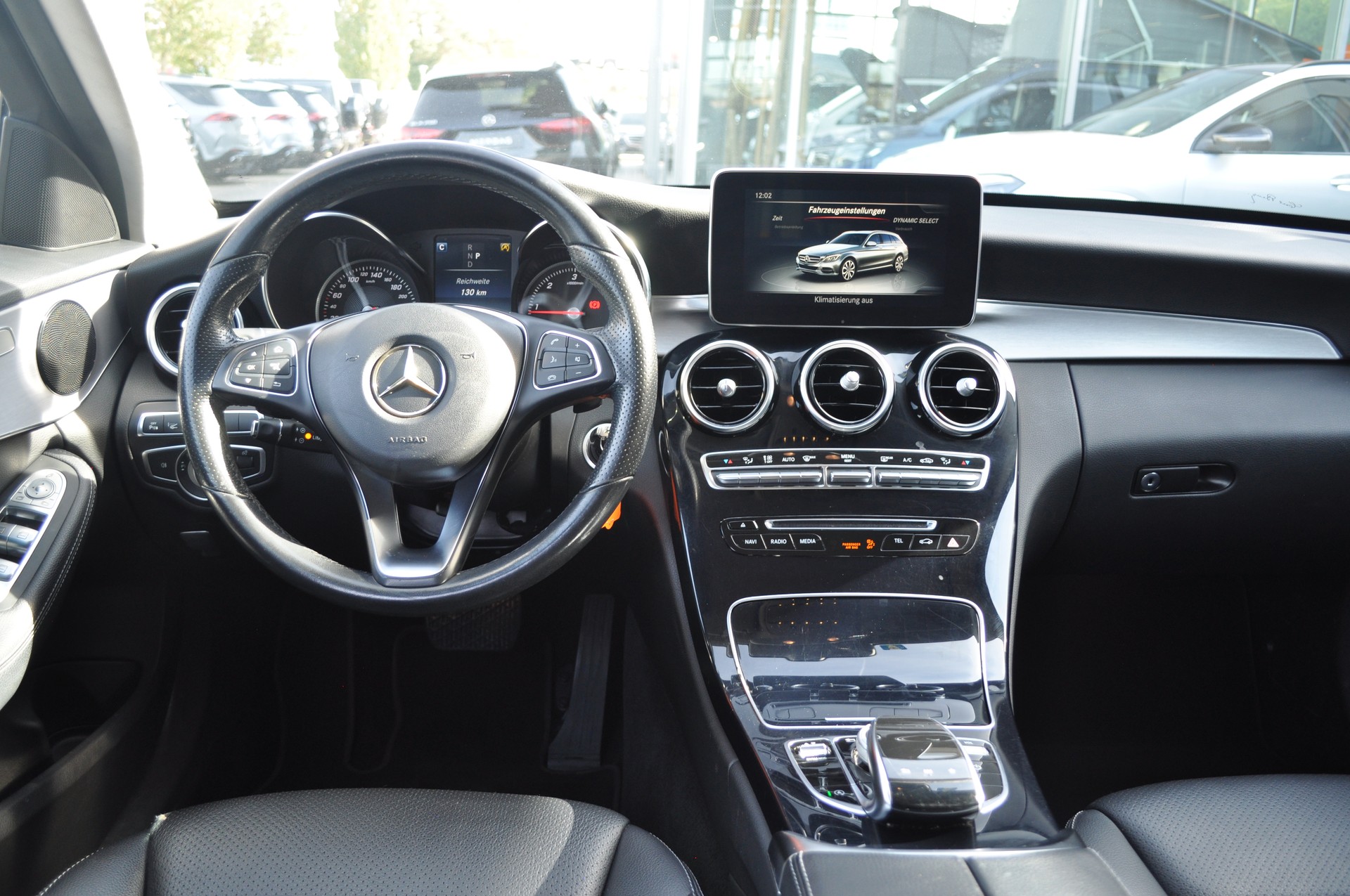 MERCEDES-BENZ C 250 d 4Matic Avantgarde-image-13