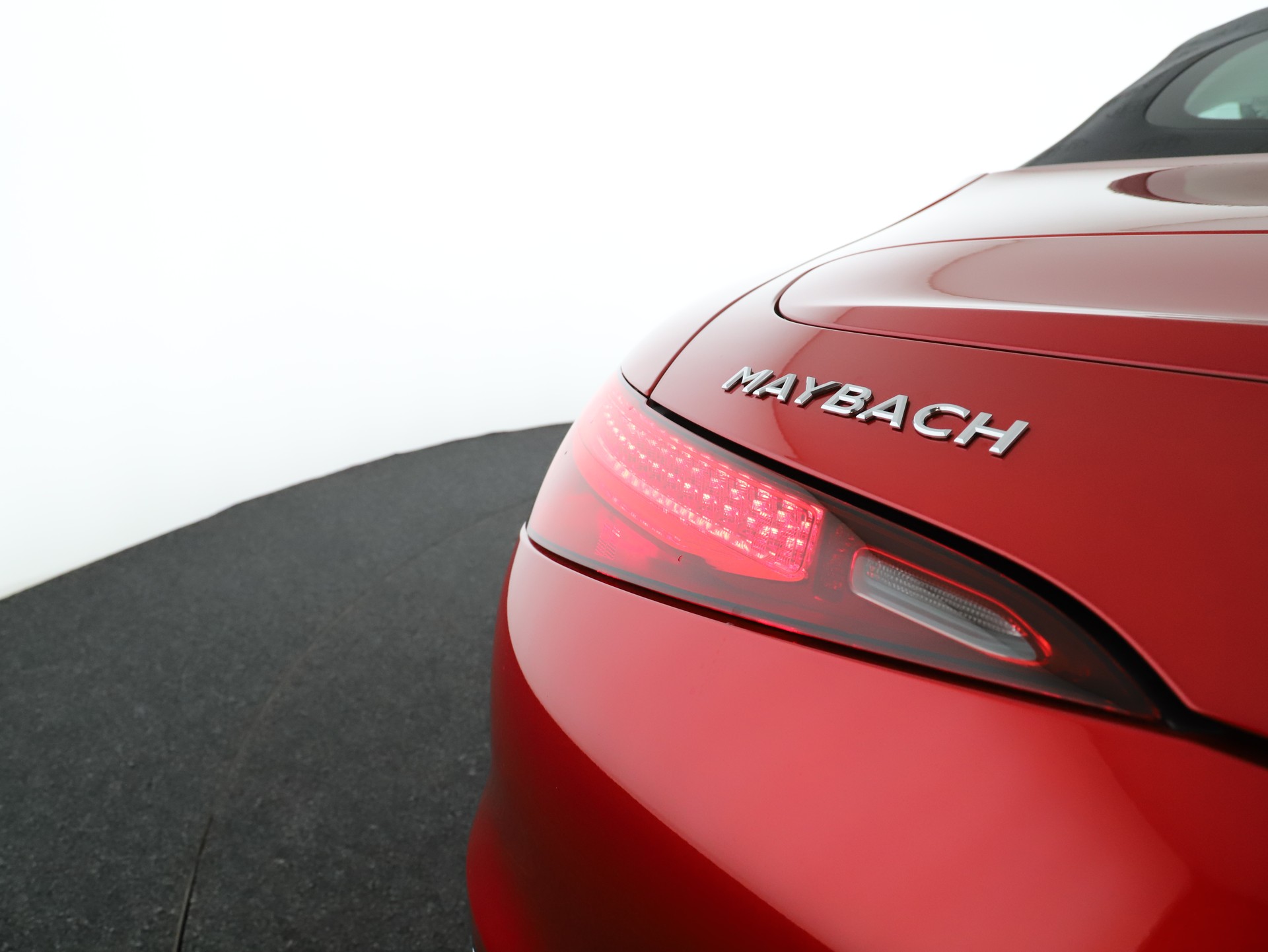 MERCEDES-BENZ SL 680 Monogram Series-image-9