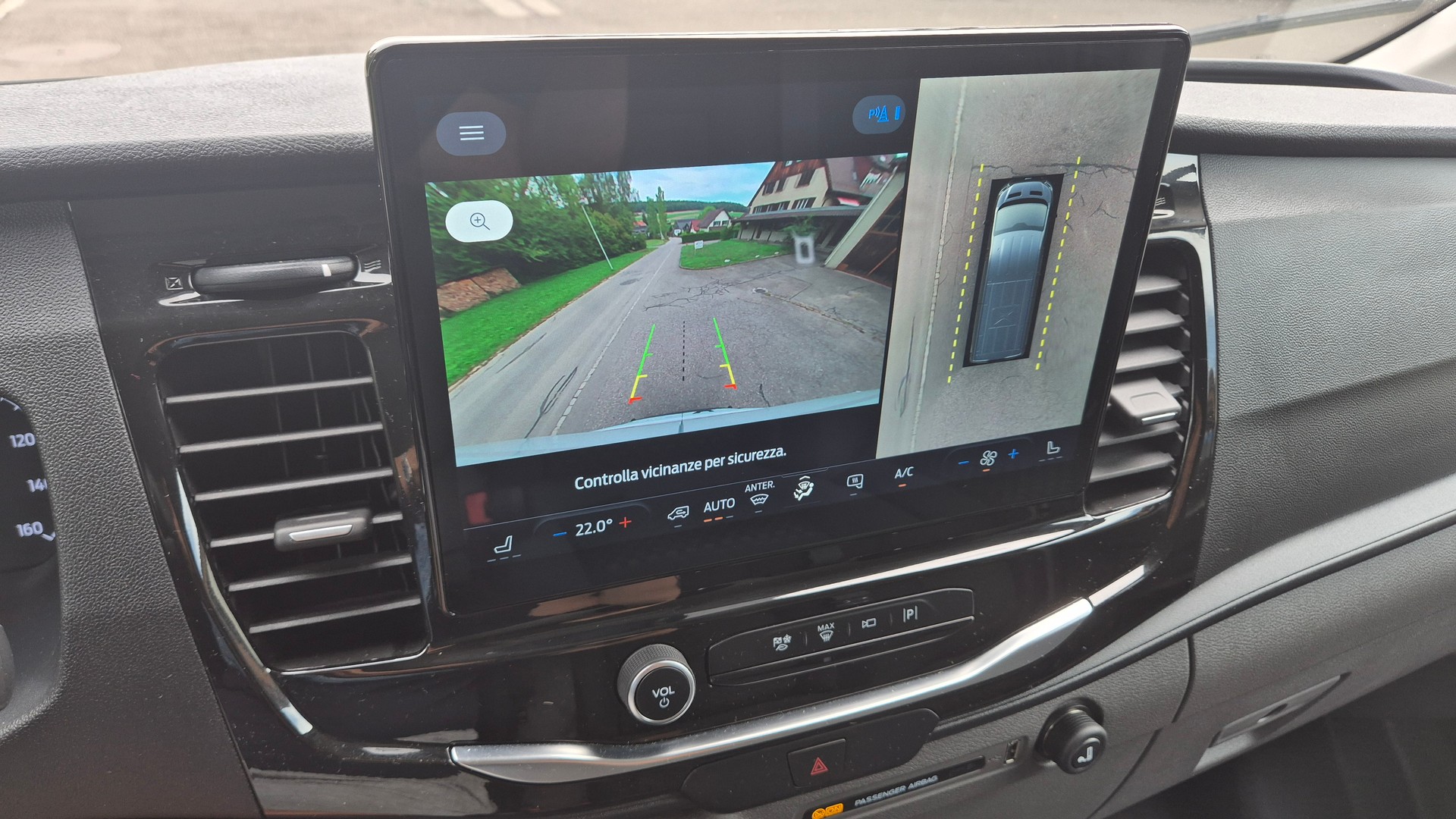 FORD E-Transit Van 350 L3 H3 Trend RWD 68kWh-image-11