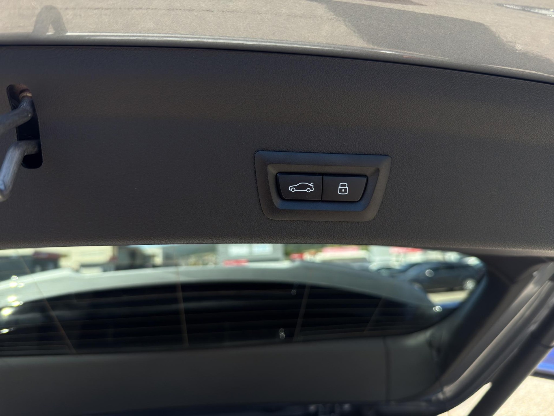 BMW 118d Steptronic M Sport Pro-image-9