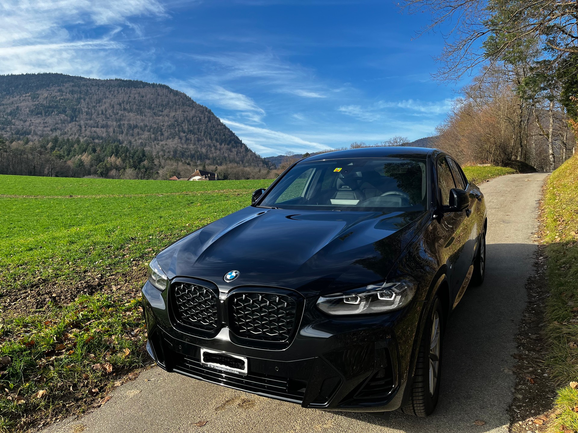 BMW 30d xDrive SAG M-image-0