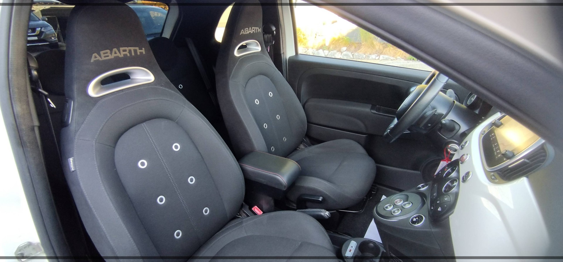 FIAT 595 1.4 16V Turbo Abarth Dualogic-image-14