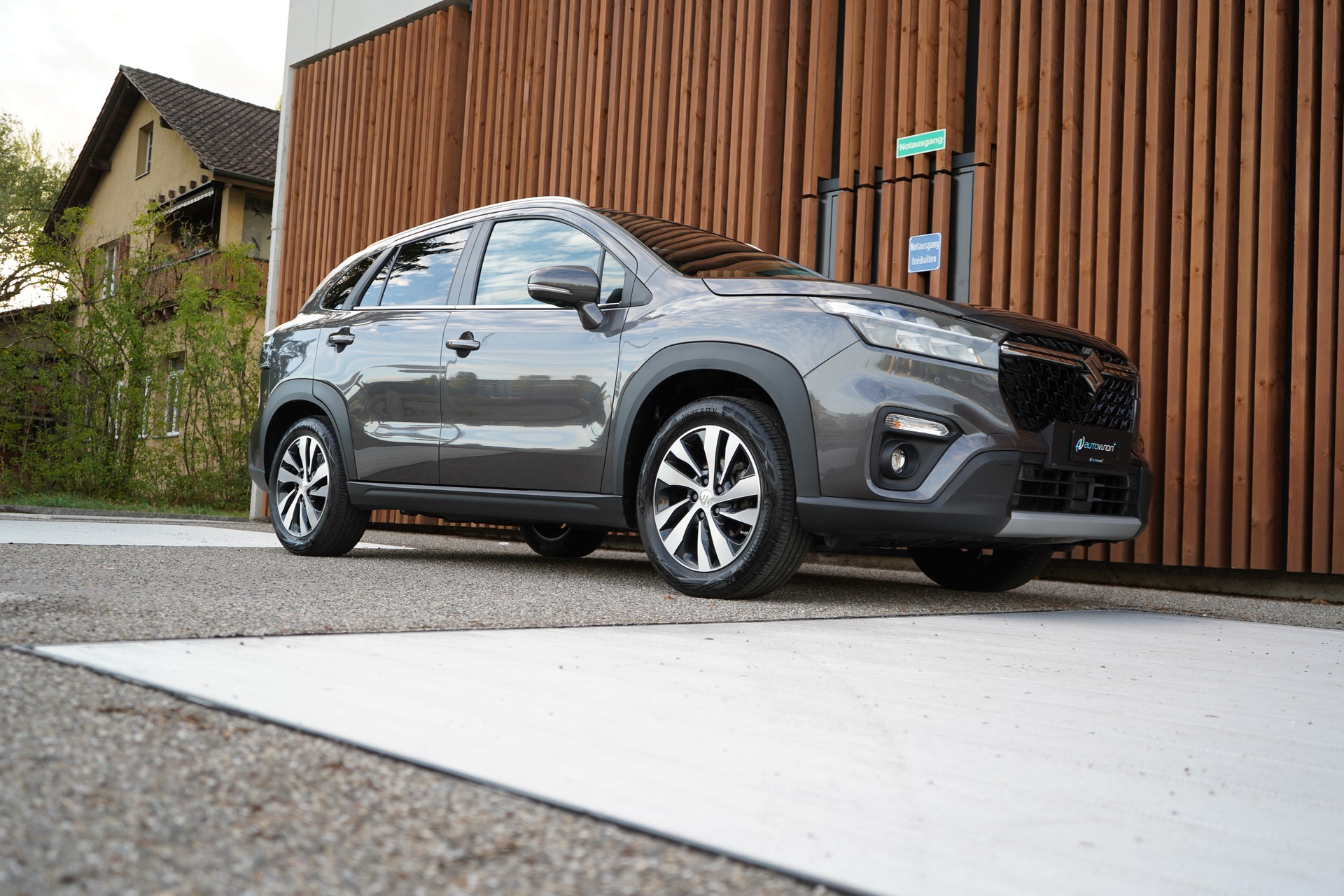 SUZUKI S-CROSS 1.5 COMPACT TOP HYBRID l 116 PS-image-11