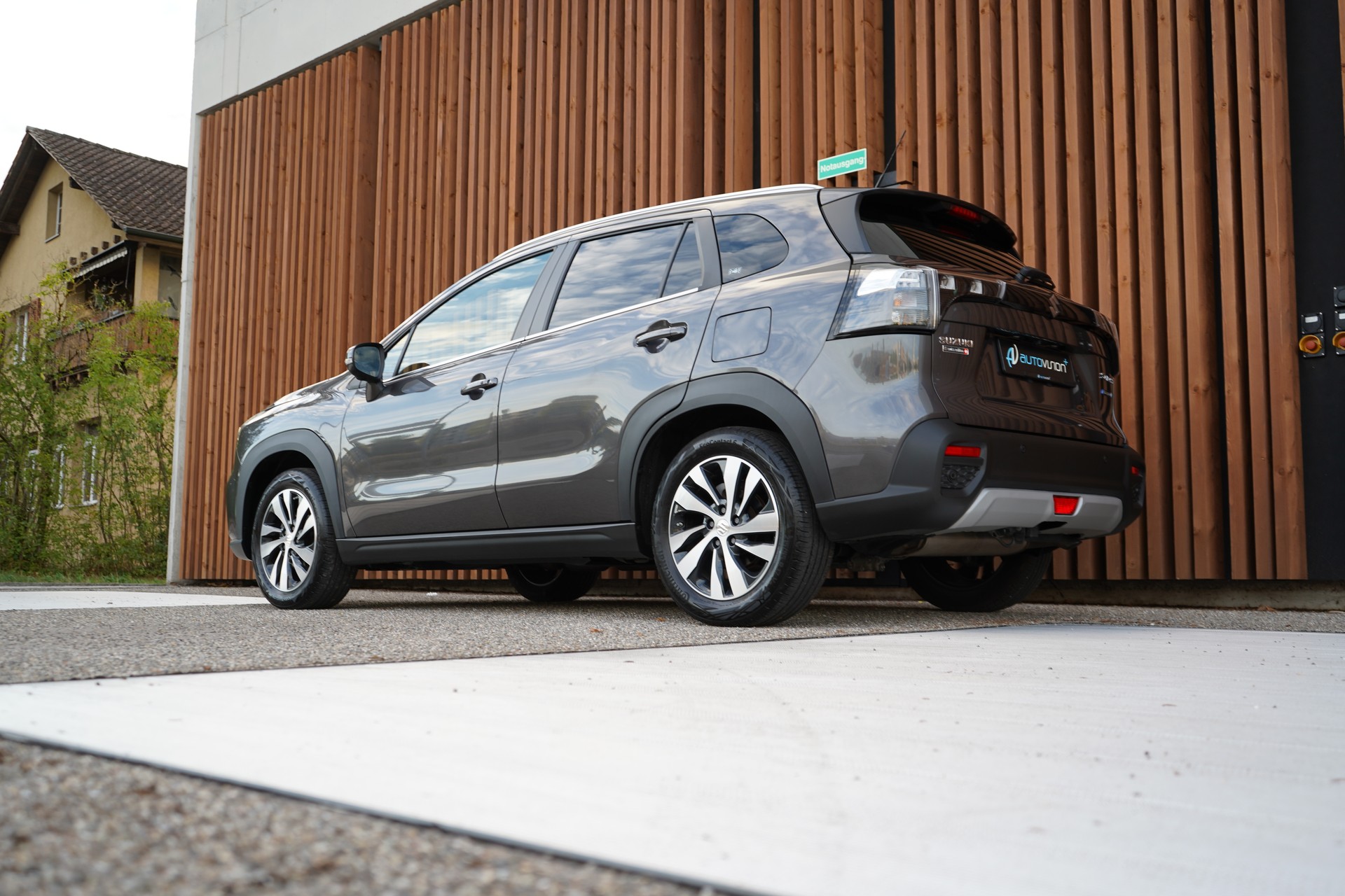 SUZUKI S-CROSS 1.5 COMPACT TOP HYBRID l 116 PS-image-6
