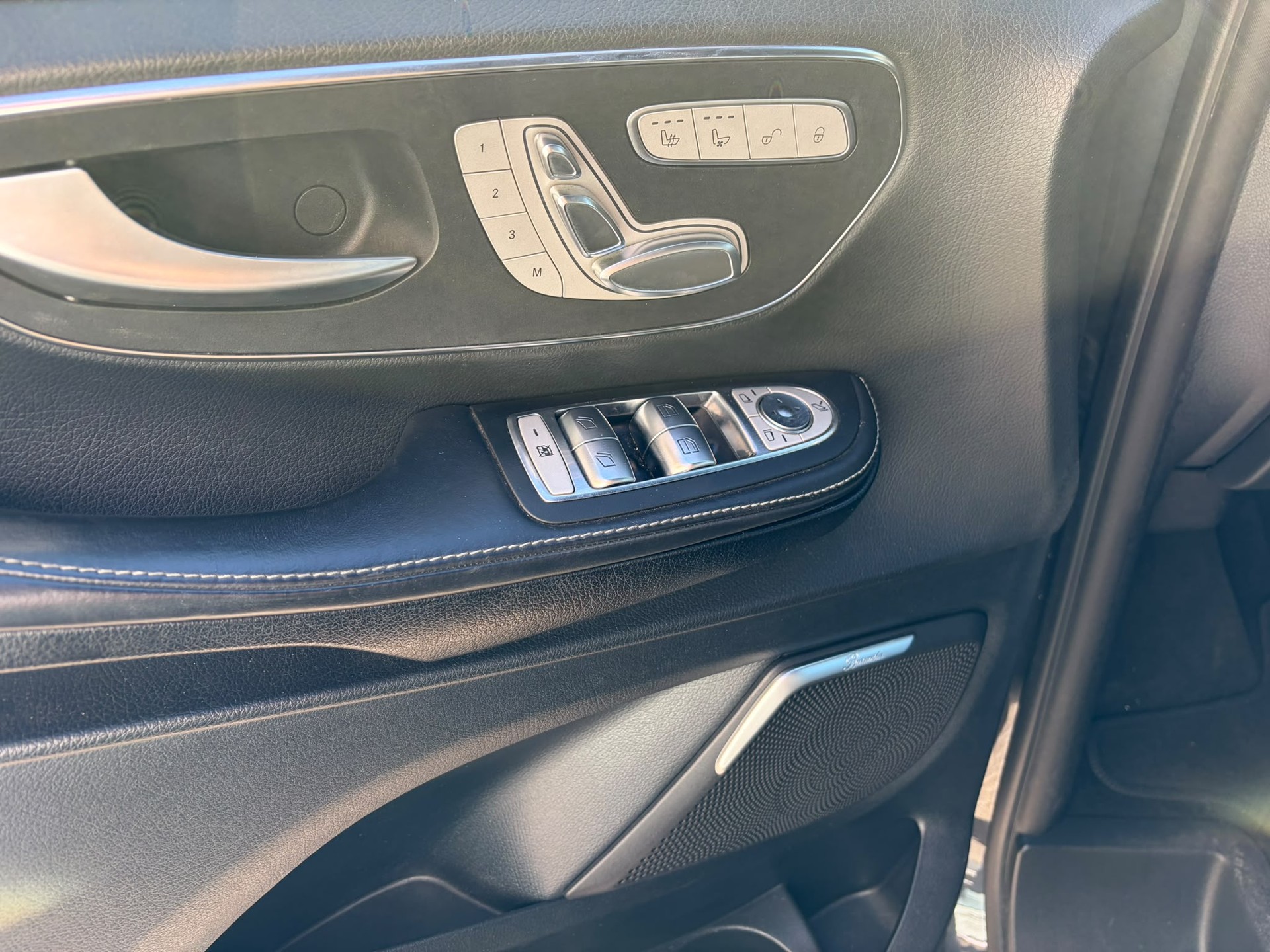MERCEDES-BENZ V 300 d extralang Swiss Edition 4Matic 9G-Tronic-image-10