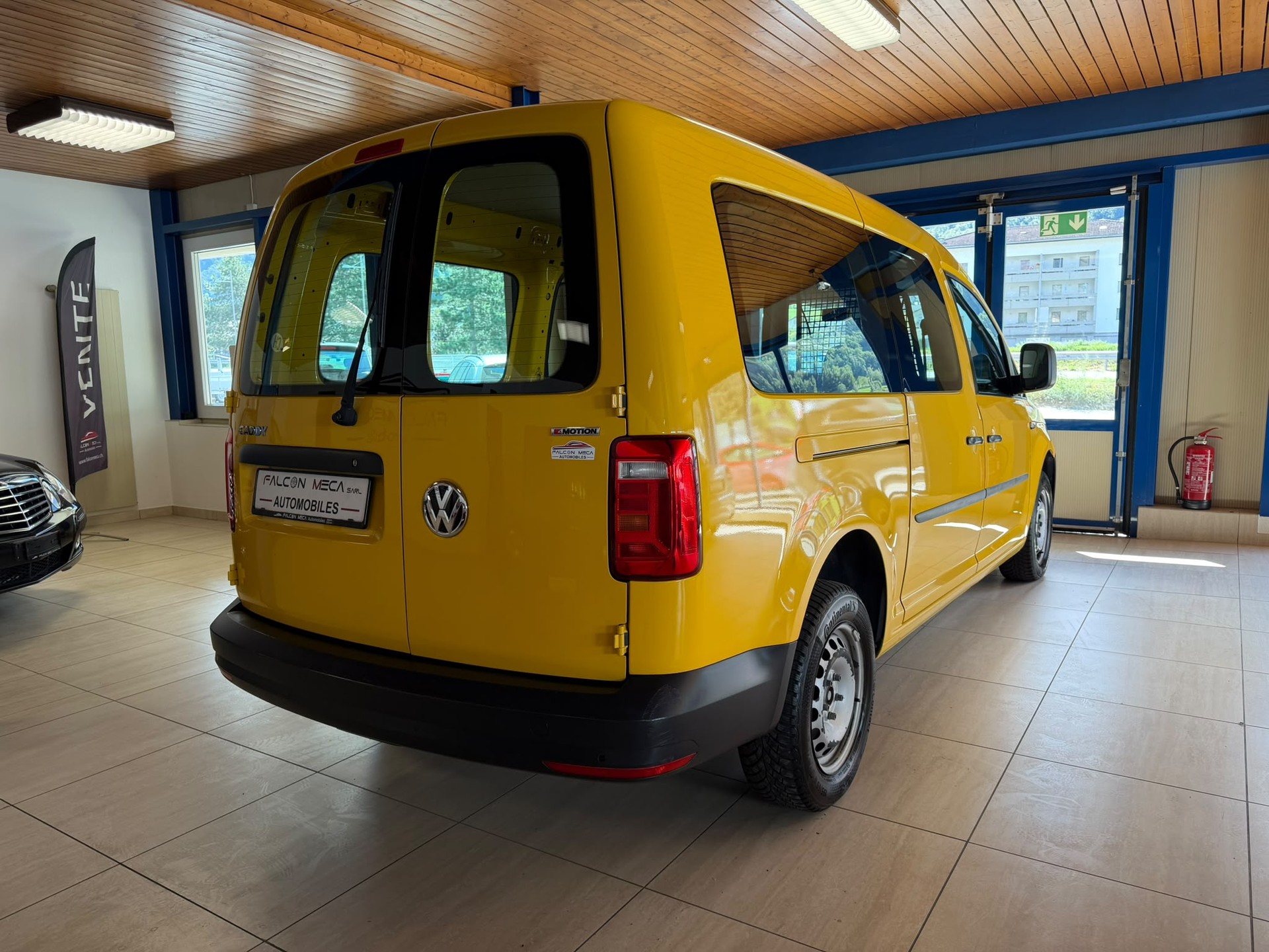 VW CADDYMAX 2.0 TDI 55 KW 4x4-image-12