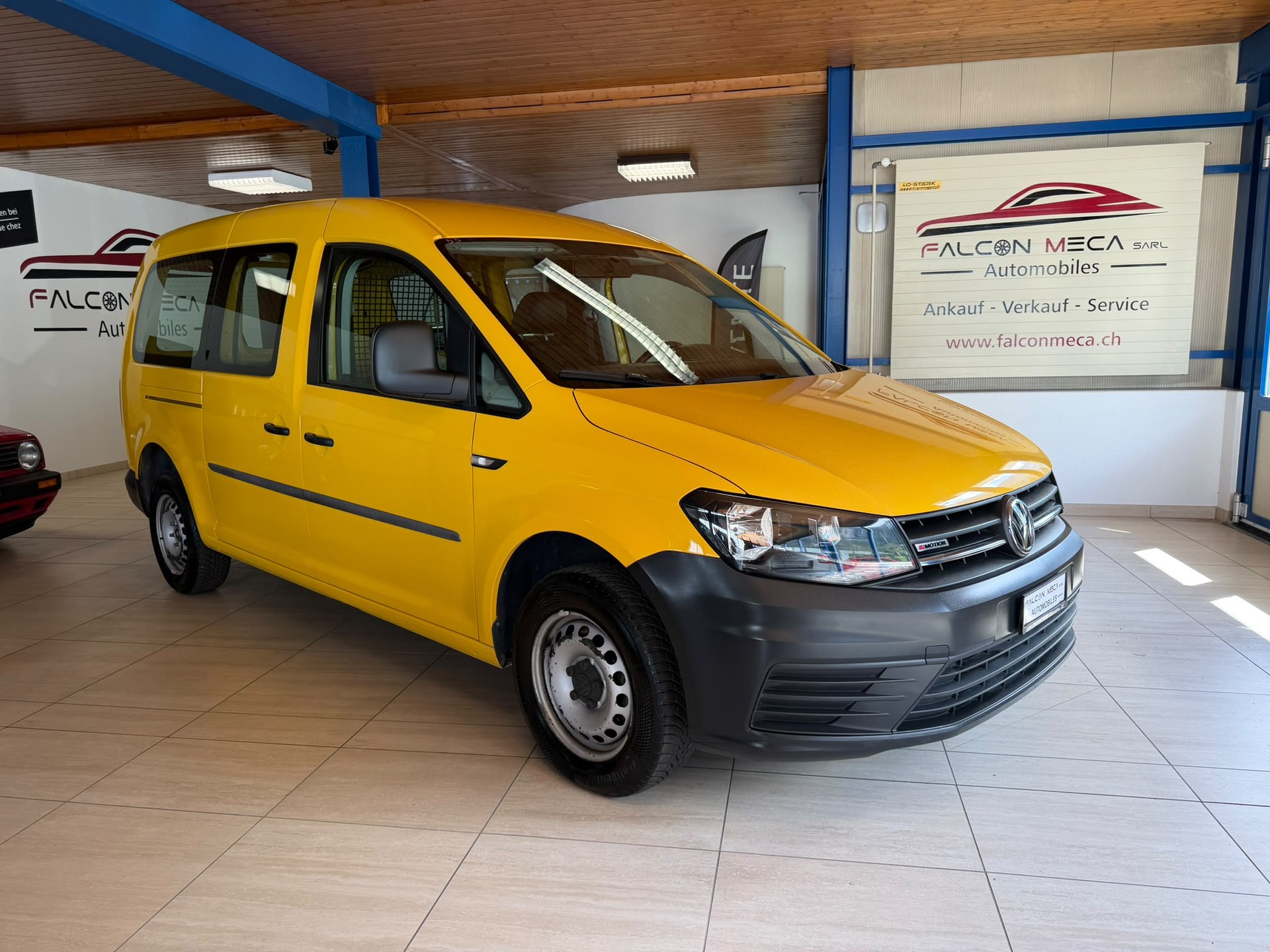 VW CADDYMAX 2.0 TDI 55 KW 4x4-image-1