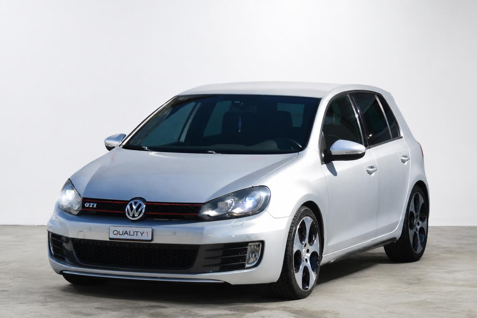 VW Golf 2.0 TSI GTI Frisch ab MFK-image-1
