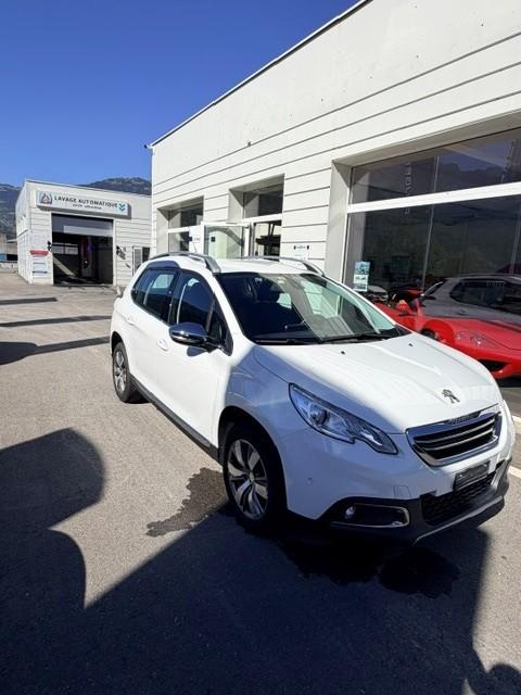 PEUGEOT 2008 1.6 VTi Allure-image-10