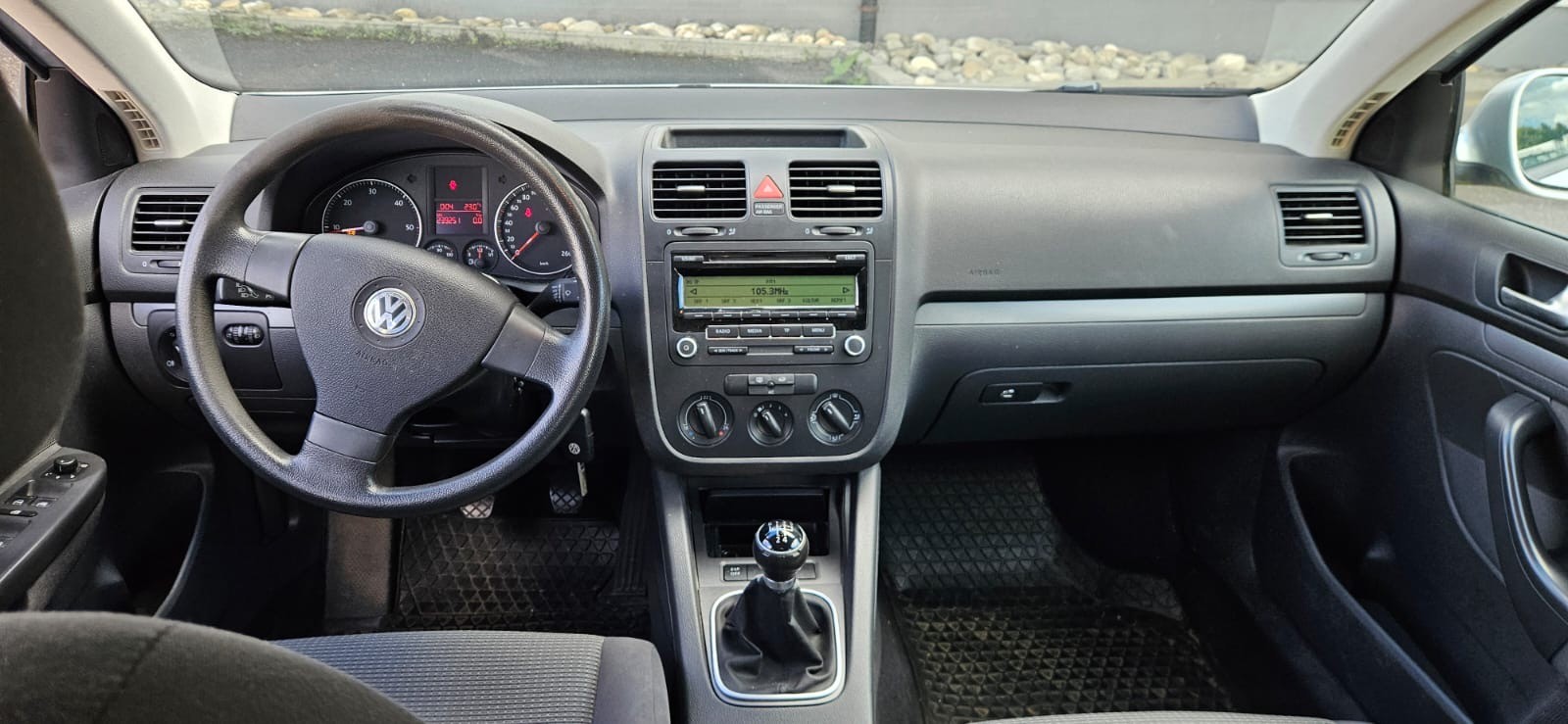 VW Golf Variant 1.9 TDI Trendline-image-4