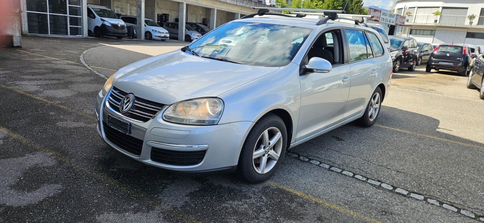 VW Golf Variant 1.9 TDI Trendline-image-0