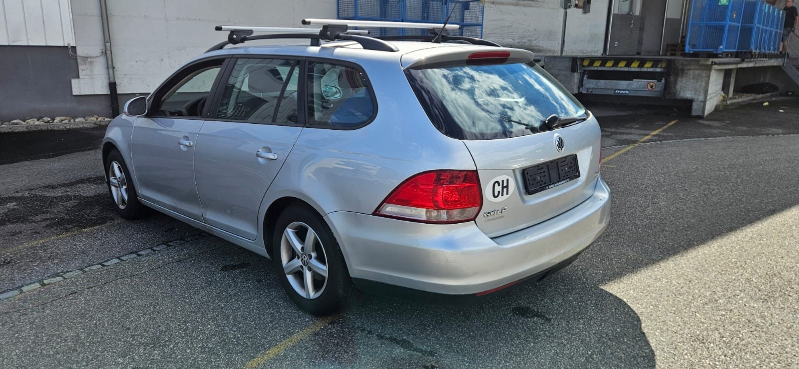 VW Golf Variant 1.9 TDI Trendline-image-3