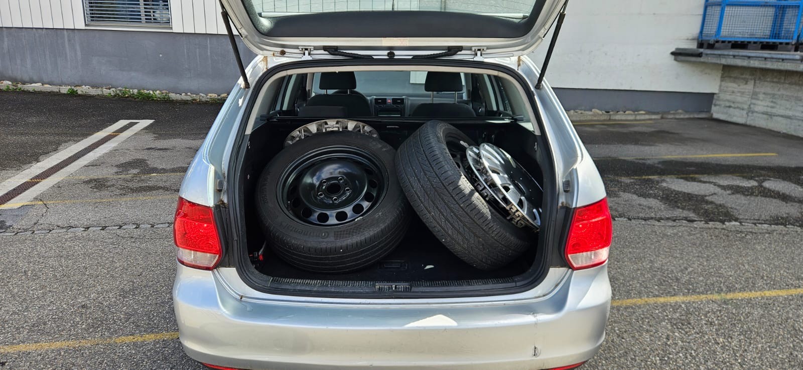 VW Golf Variant 1.9 TDI Trendline-image-8