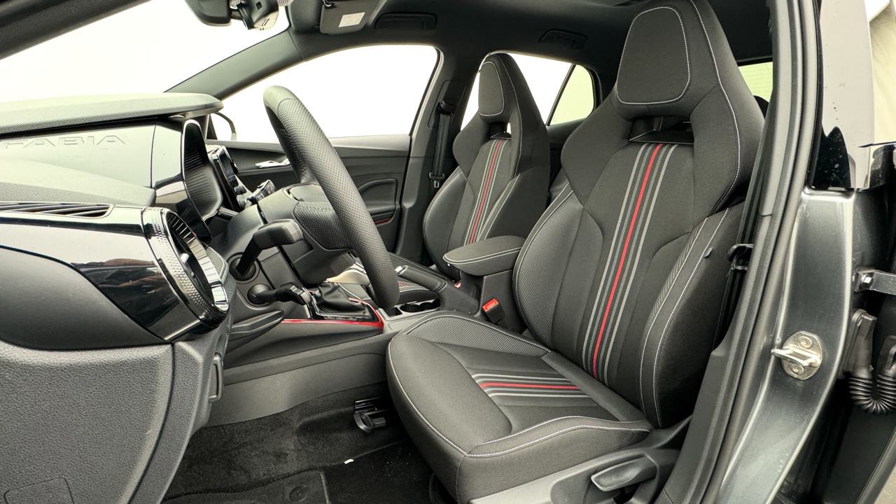 SKODA Fabia 1.0 TSI Monte Carlo DSG-image-4