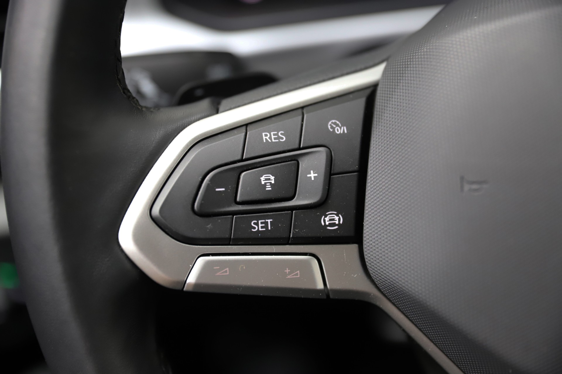 VW T-Roc 1.5 TSI EVO Life DSG-image-13