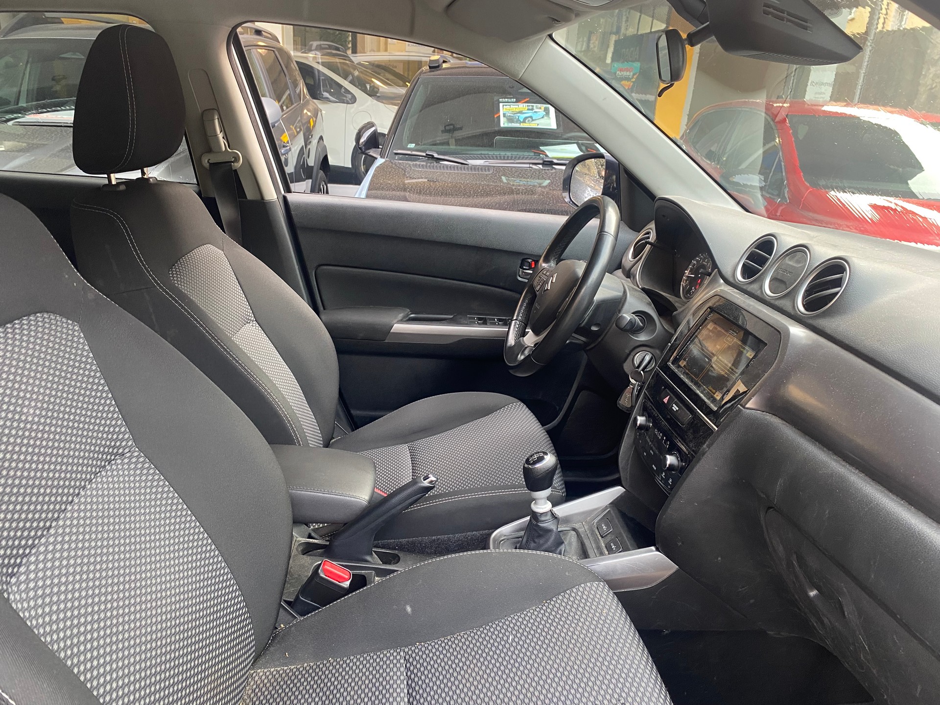 SUZUKI Vitara 1.4 Boosterjet Compact Top Hybrid Swiss Edition-image-10