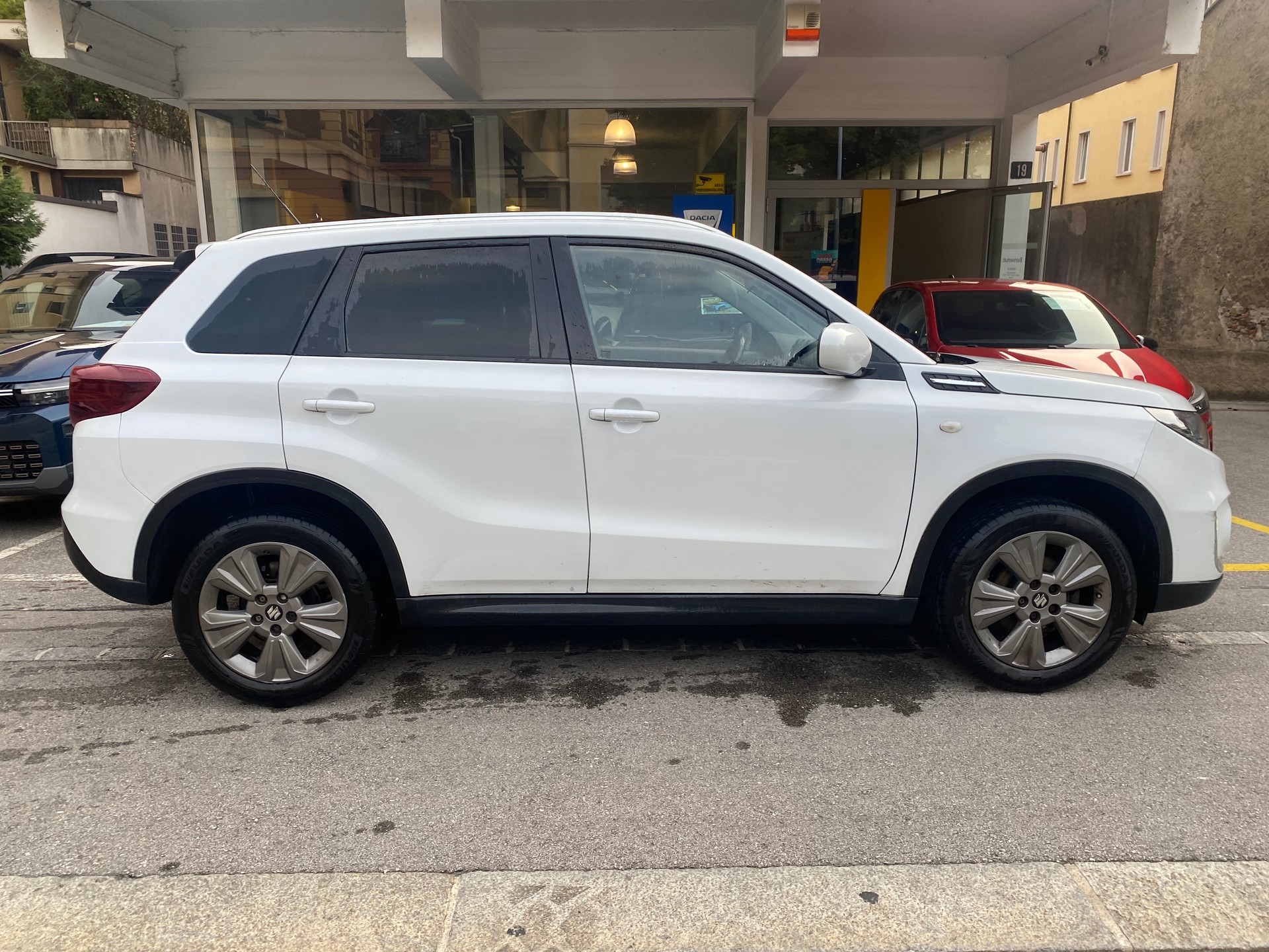 SUZUKI Vitara 1.4 Boosterjet Compact Top Hybrid Swiss Edition-image-6