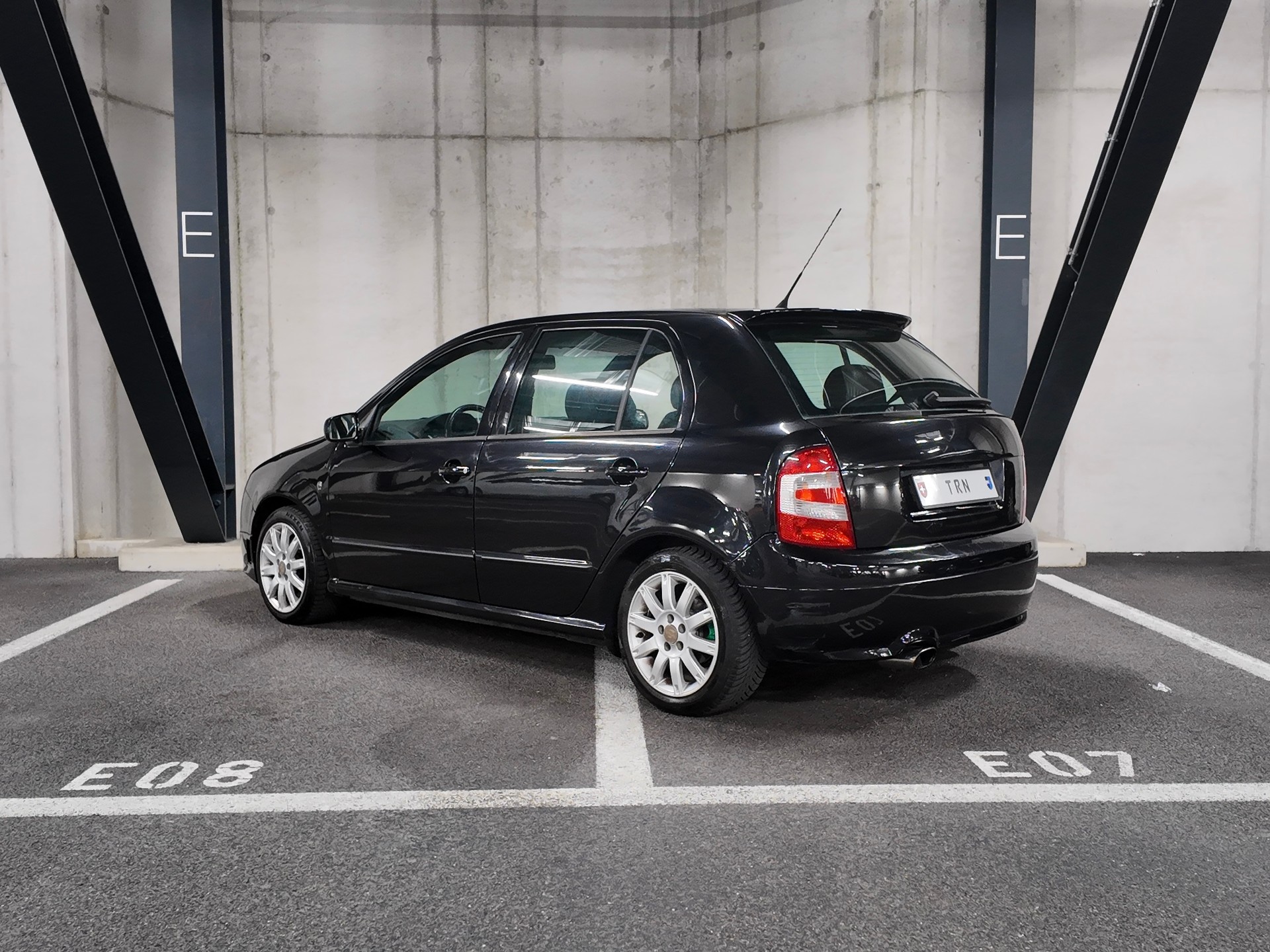 SKODA Fabia 1.9 TDI Black Edition | Leder | Schiebedach | 6-Gang | Asc | Frisch ab Mfk-image-2